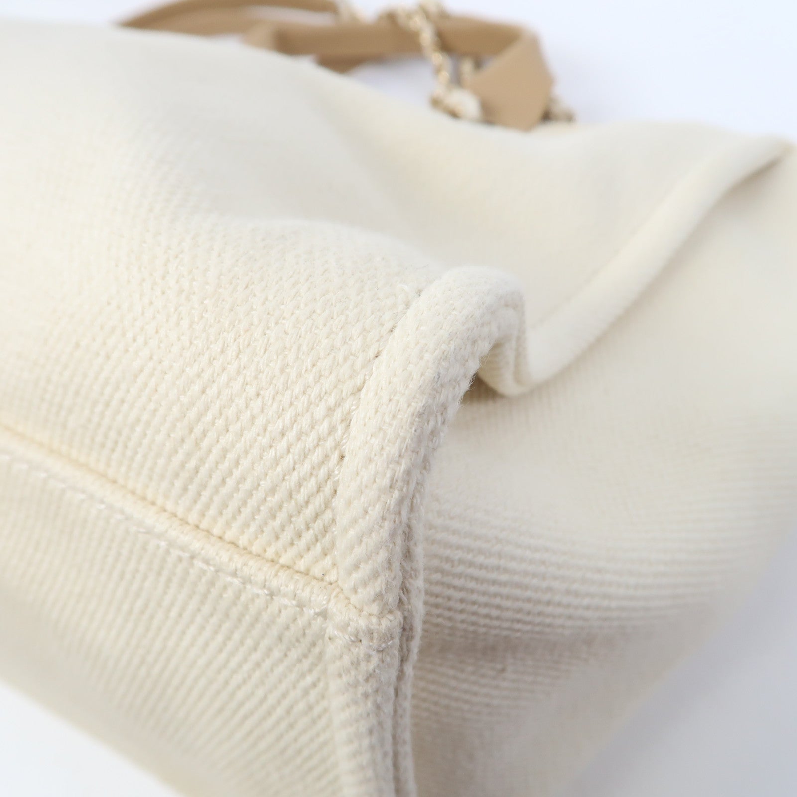 CHANEL 帆布Deauville Tote金扣手挽肩背兩用袋米色