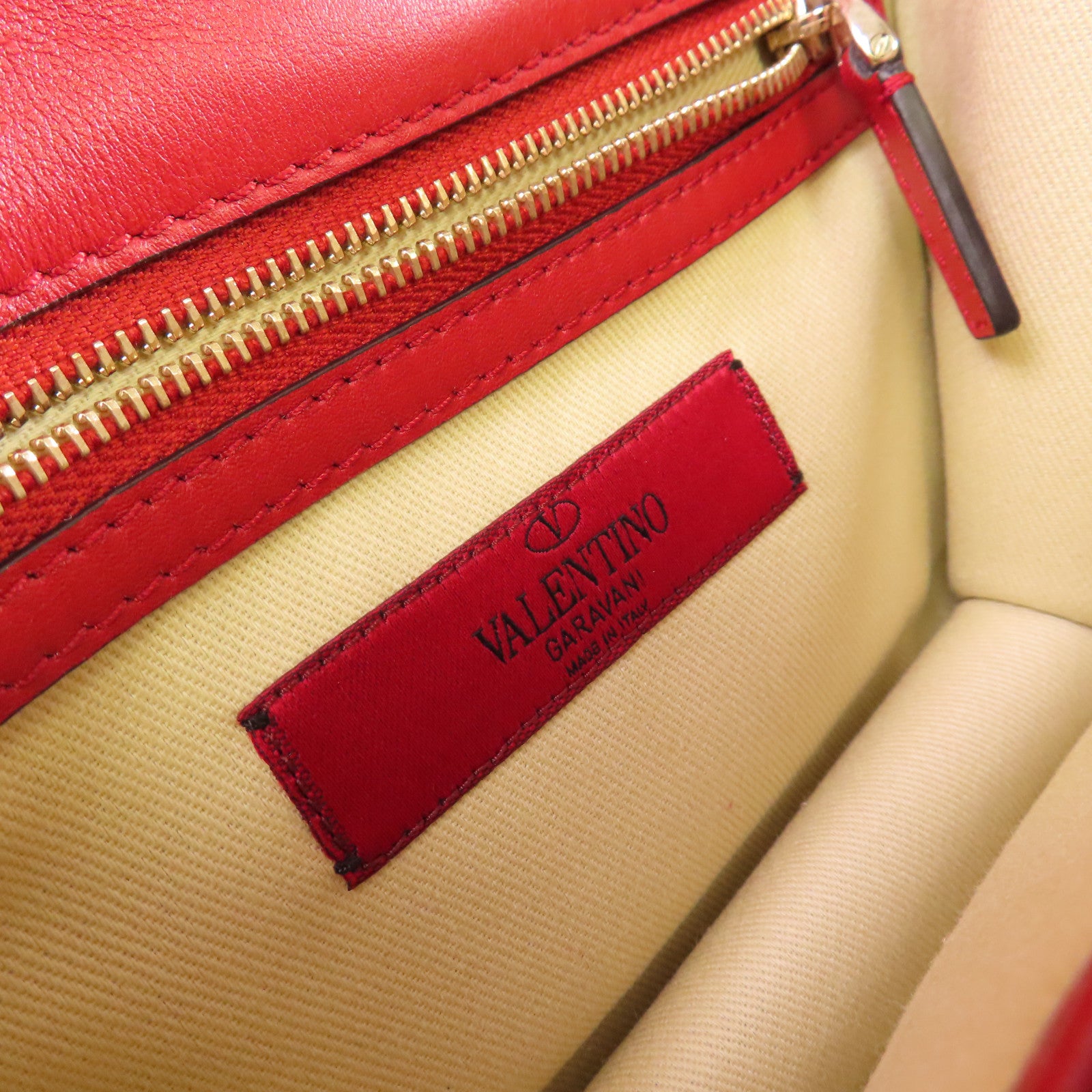 Valentino 【激減優惠】牛皮皮革Rockstud Chain Shoulder Bag金扣鏈帶肩背袋紅色
