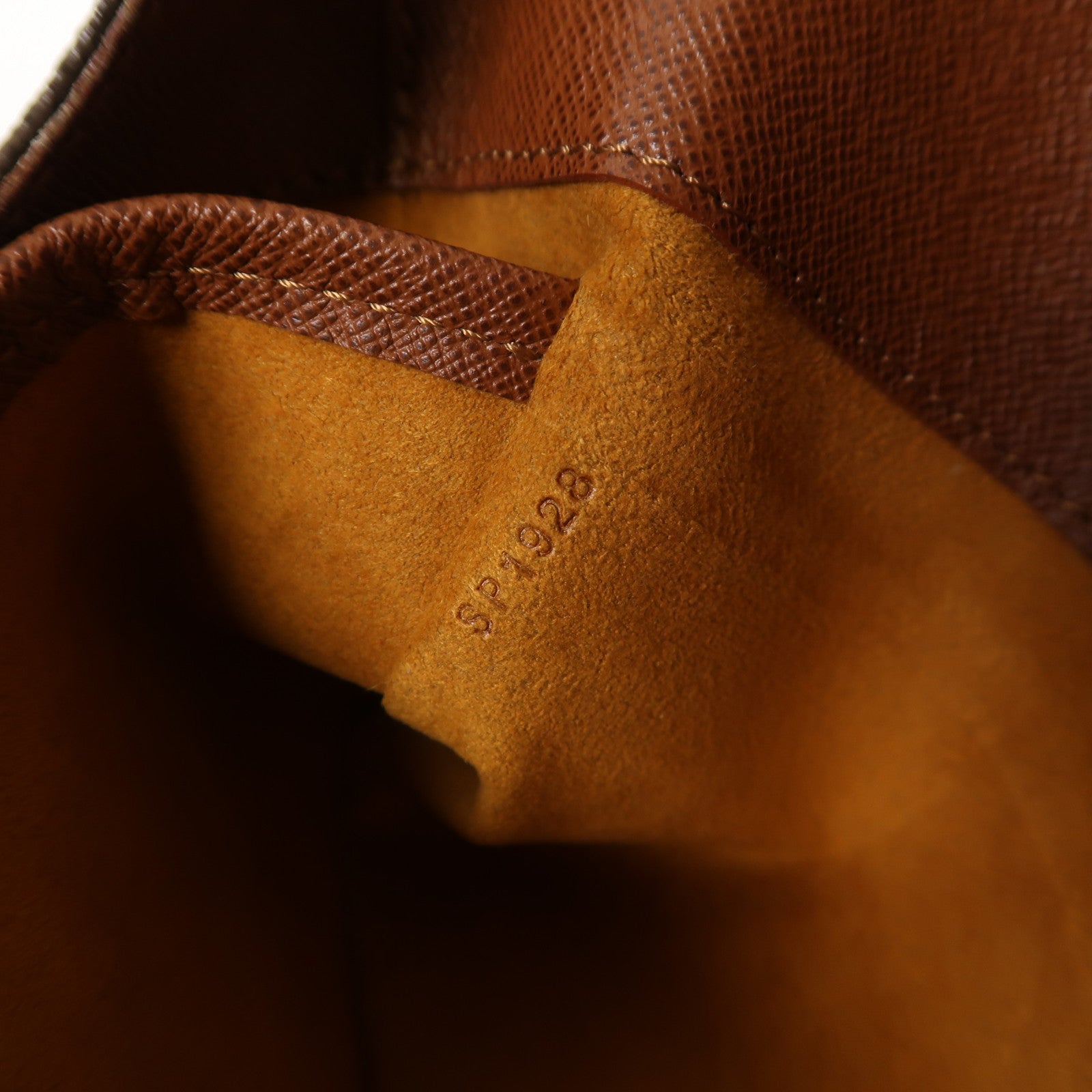LOUIS VUITTON Monogram Musette Tango金扣肩背袋啡色