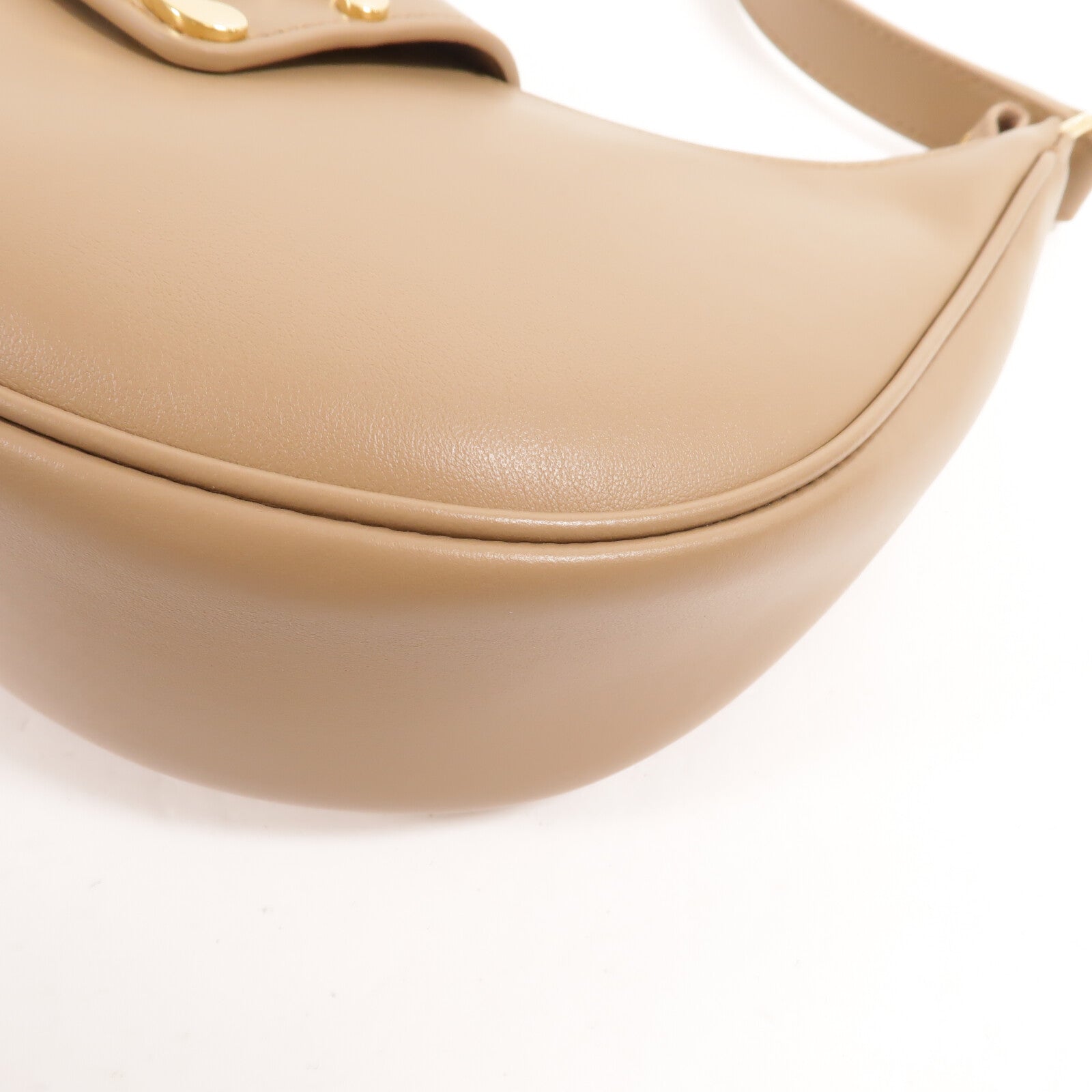 CELINE 牛皮皮革Ava Medium肩背袋