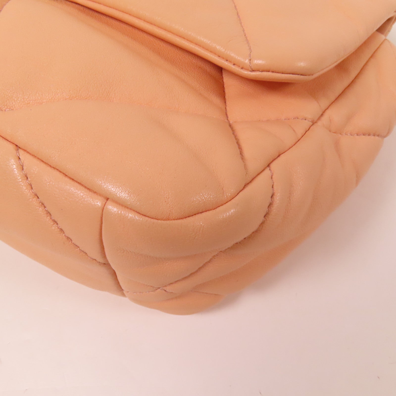 CHANEL 羊皮皮革Chanel 19 Small金扣鏈帶肩背袋