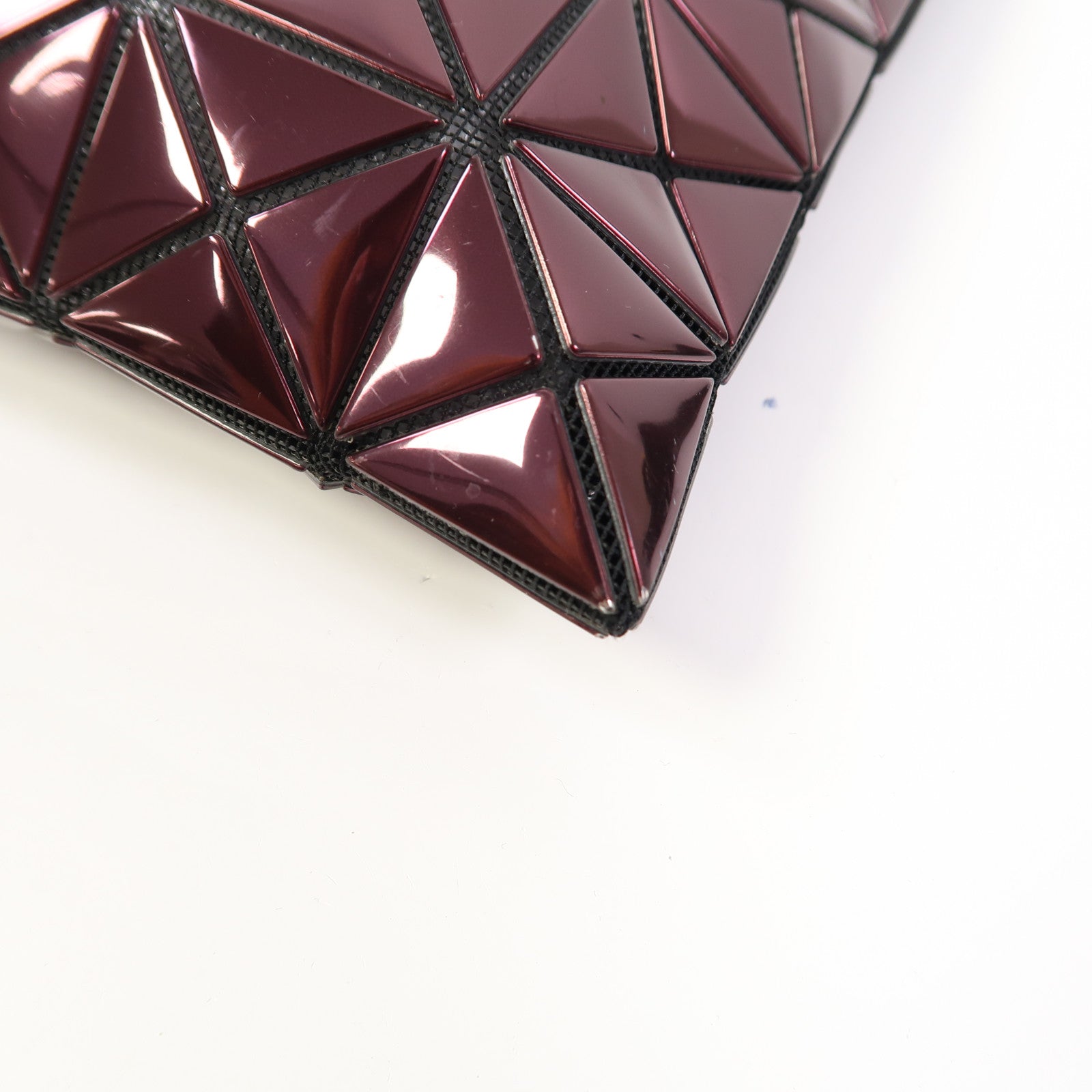 ISSEY MIYAKE PVC Bao Bao肩背袋暗紫紅色