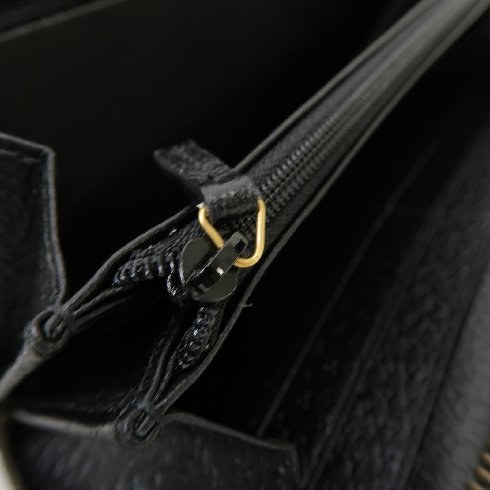 GUCCI 【激減優惠】牛皮皮革Zip Around Long Wallet金扣長錢包黑色
