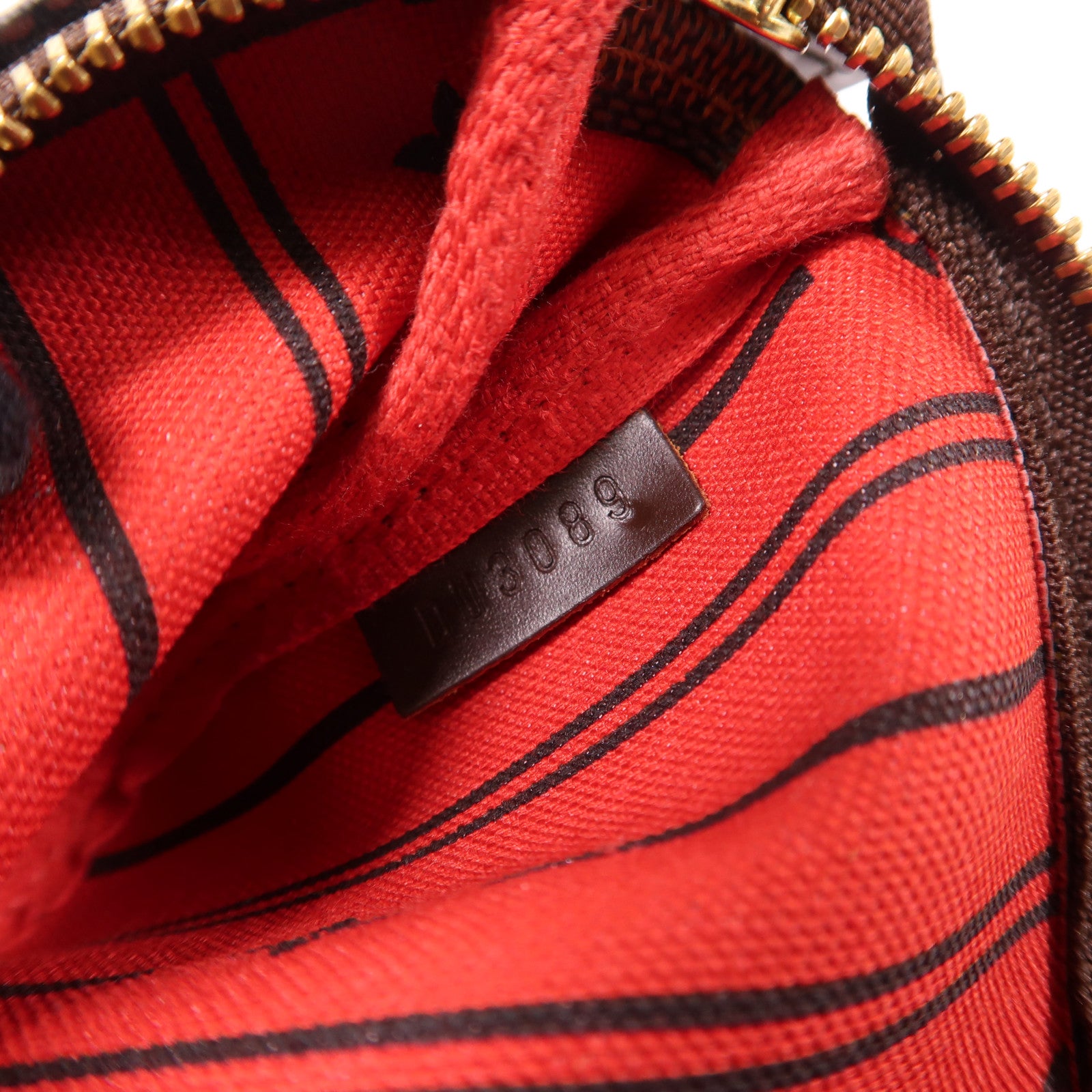 LOUIS VUITTON 【激減優惠】Damier Mini Pochette Accessoires金扣手挽袋