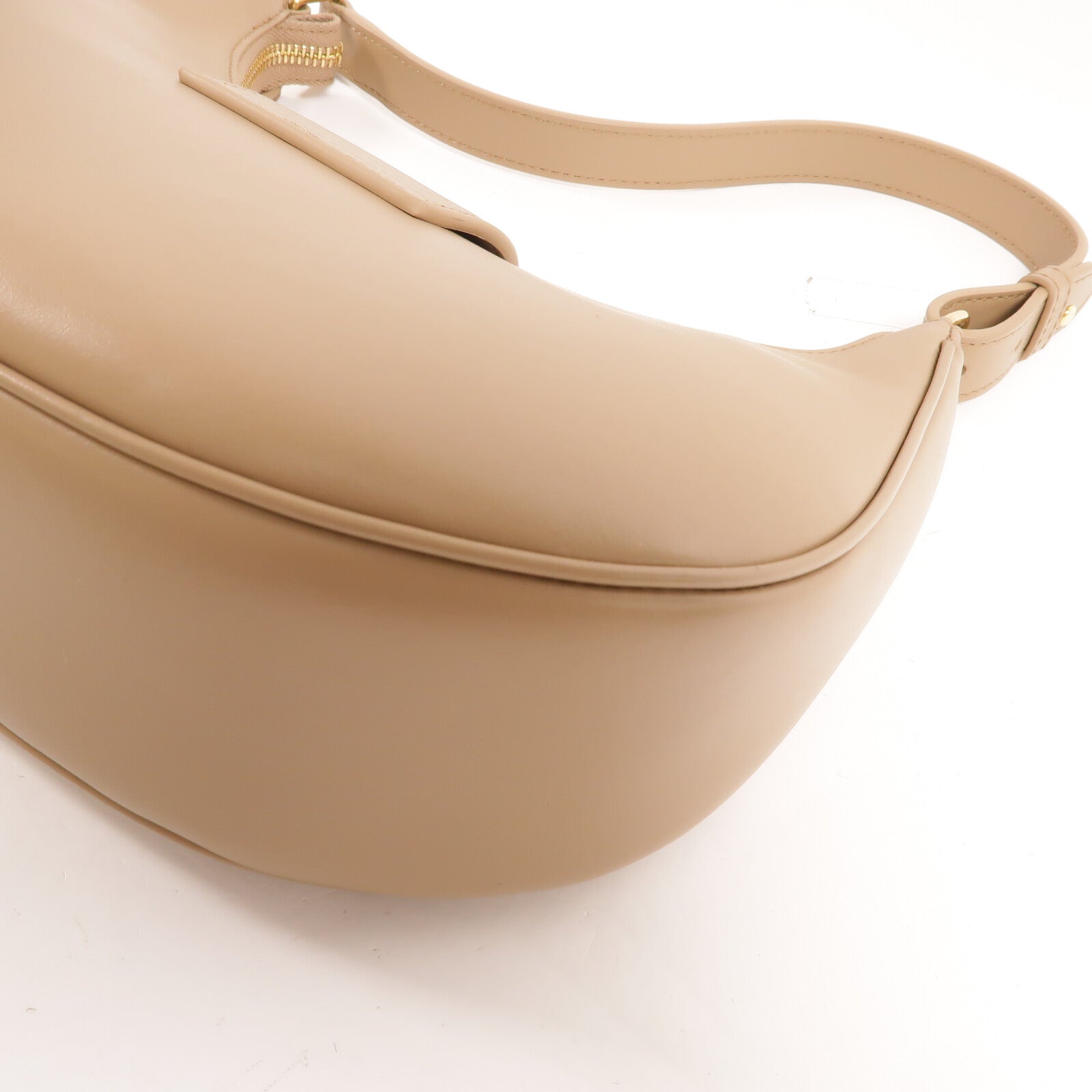 CELINE 牛皮皮革Ava Medium肩背袋