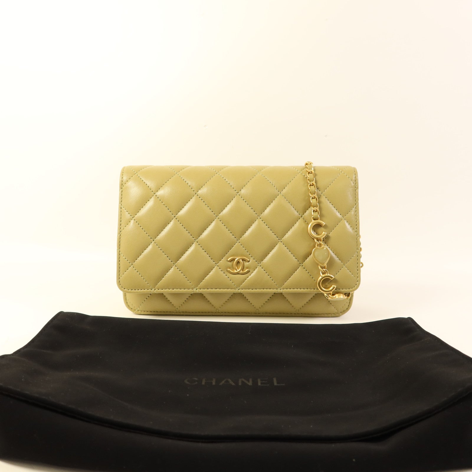 CHANEL 羊皮皮革Wallet On Chain WOC金扣鏈帶肩背袋