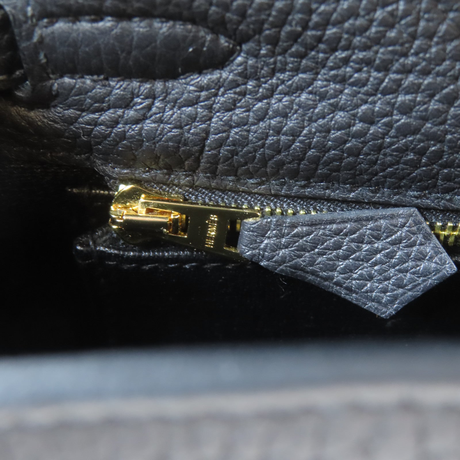 HERMES (PRICE DOWN) GHW Kelly 25 2 Way Shoulder Handbag Togo Leather Noir Black