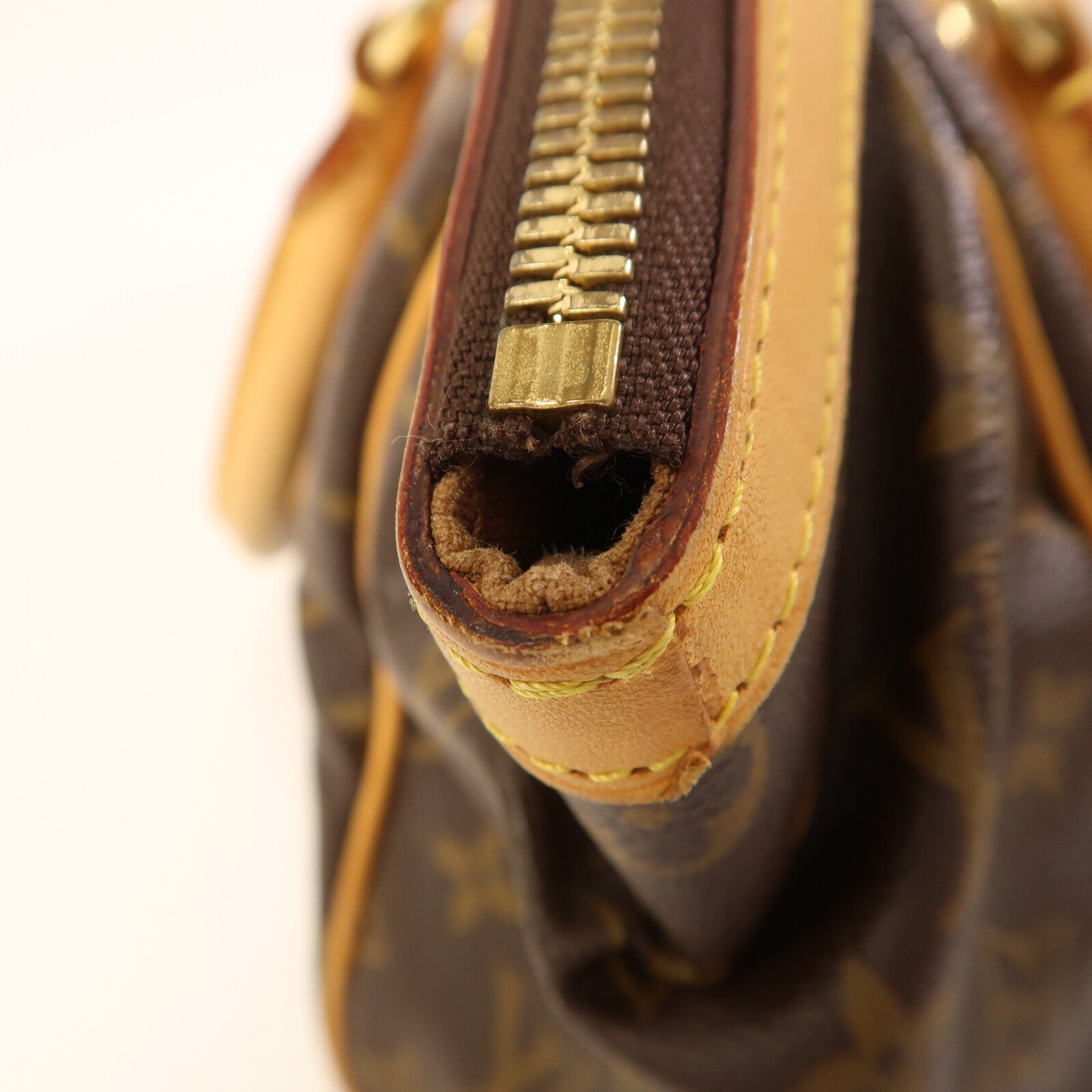 LOUIS VUITTON Monogram Tivoli PM金扣手挽袋棕色