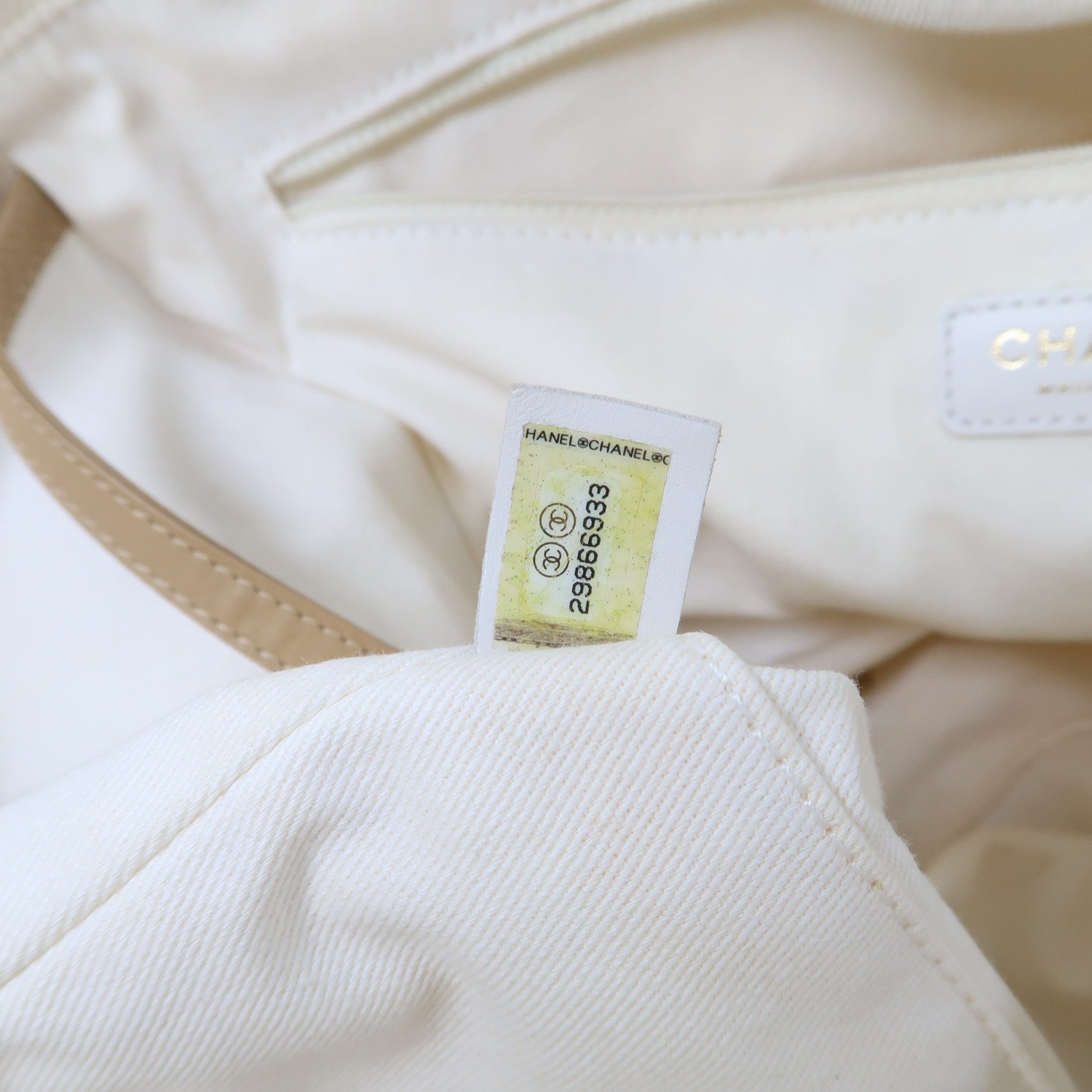 CHANEL 帆布Deauville Tote金扣手挽肩背兩用袋米色