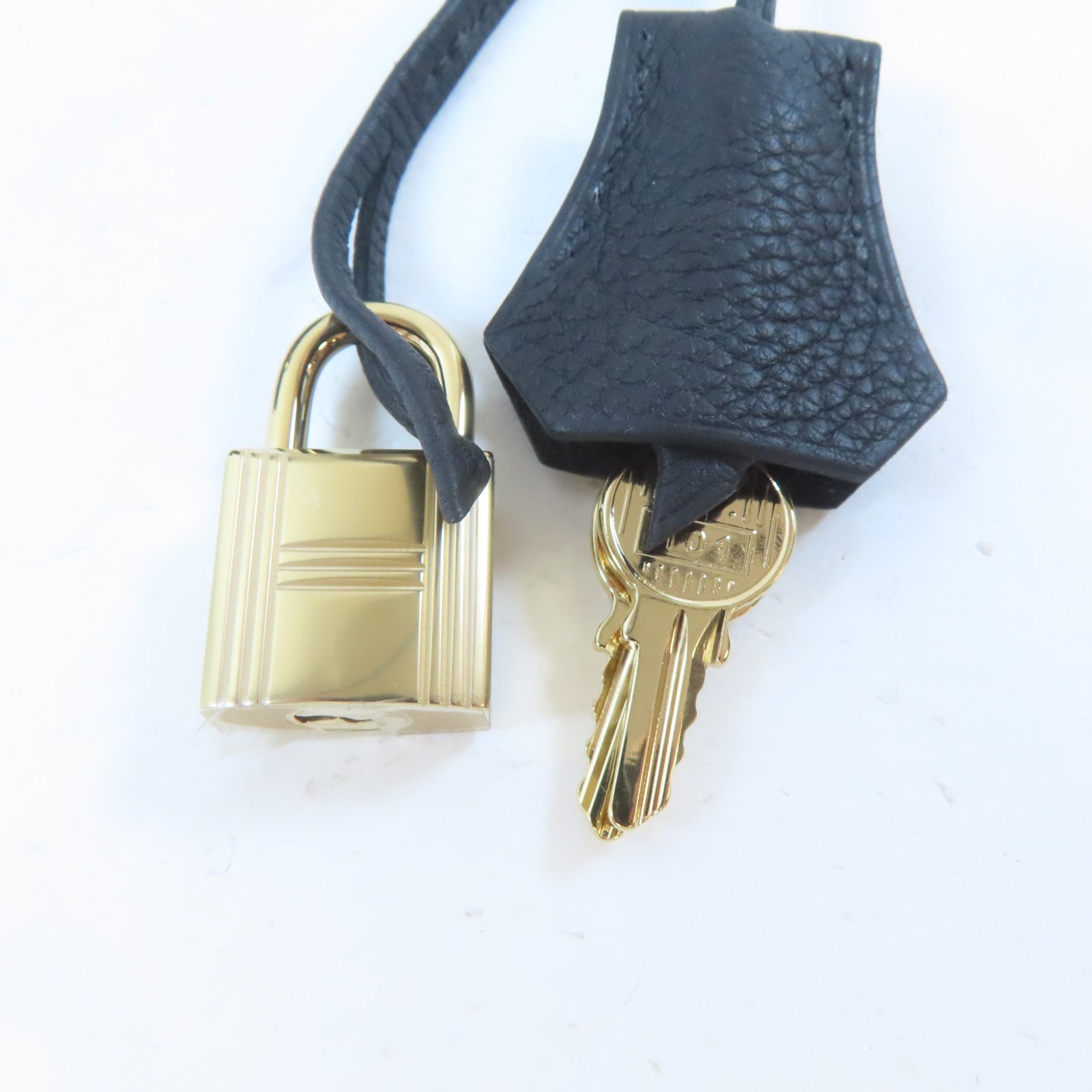 HERMES (PRICE DOWN) GHW Kelly 25 2 Way Shoulder Handbag Togo Leather Noir Black