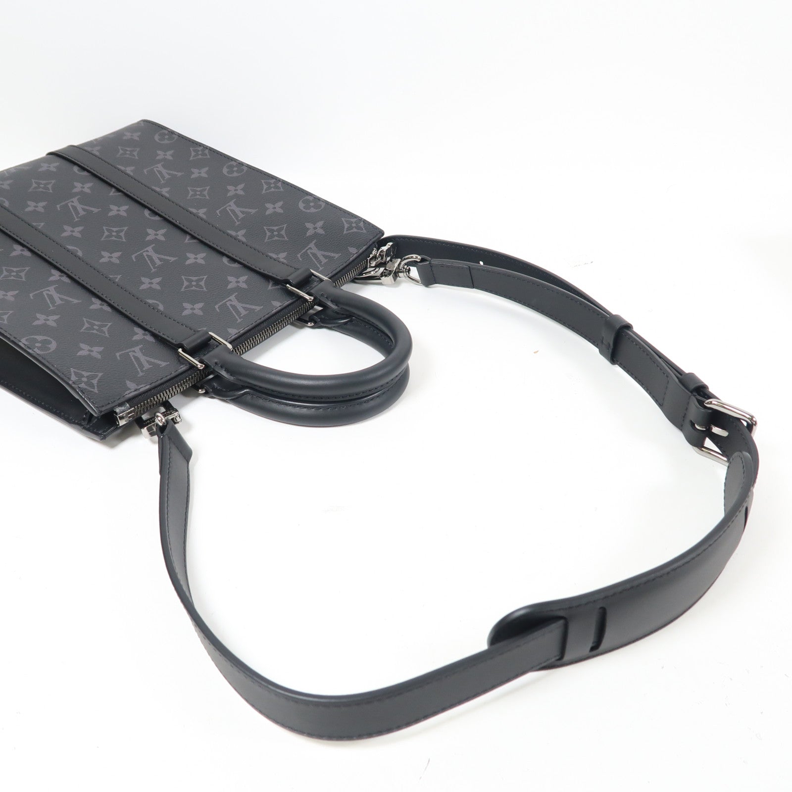 LOUIS VUITTON 【激減優惠】Monogram Eclipse Sac Plat Cross銀扣手挽肩背兩用袋黑色