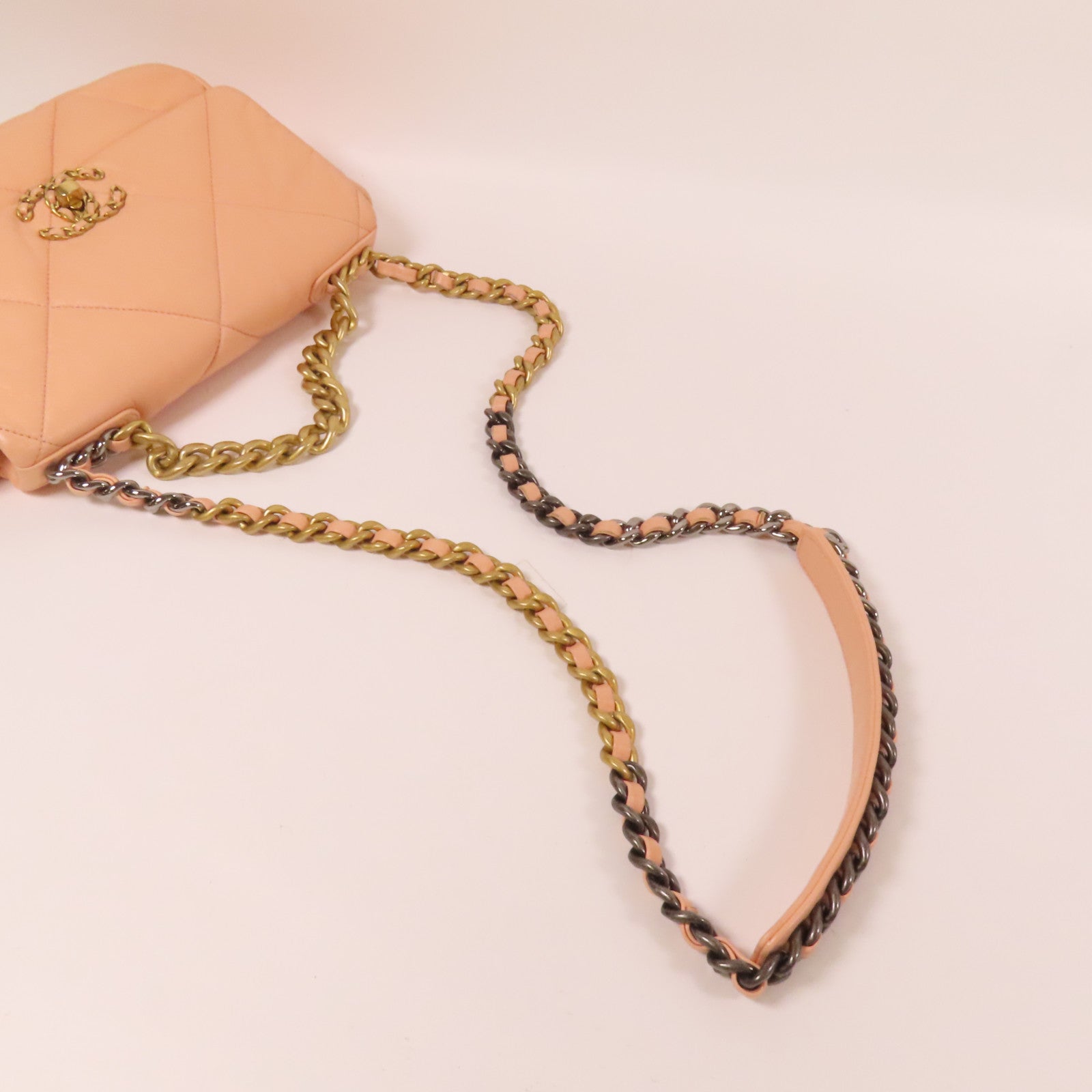 CHANEL 羊皮皮革Chanel 19 Small金扣鏈帶肩背袋