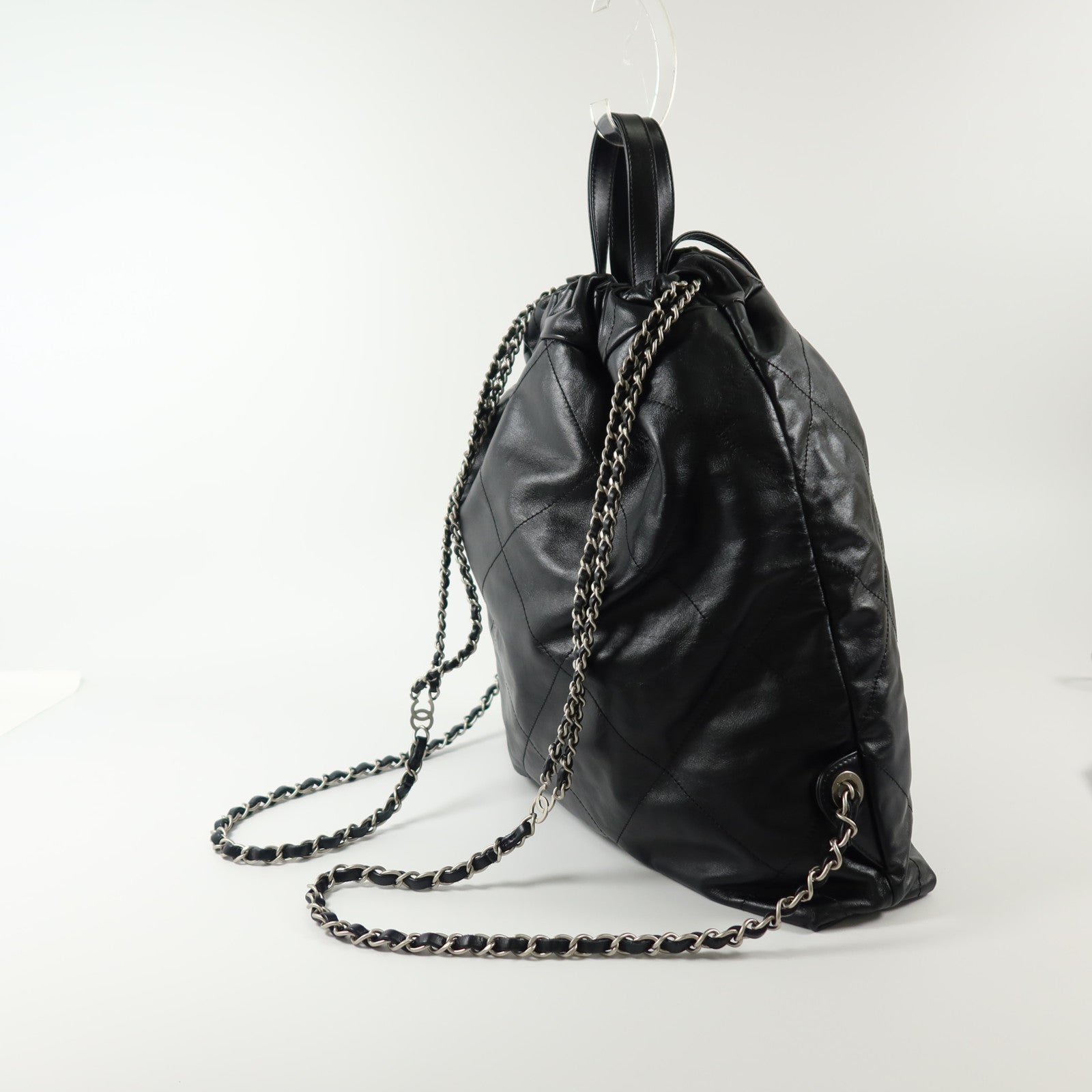 CHANEL 牛皮皮革Chanel 22 Backpack銀扣背包