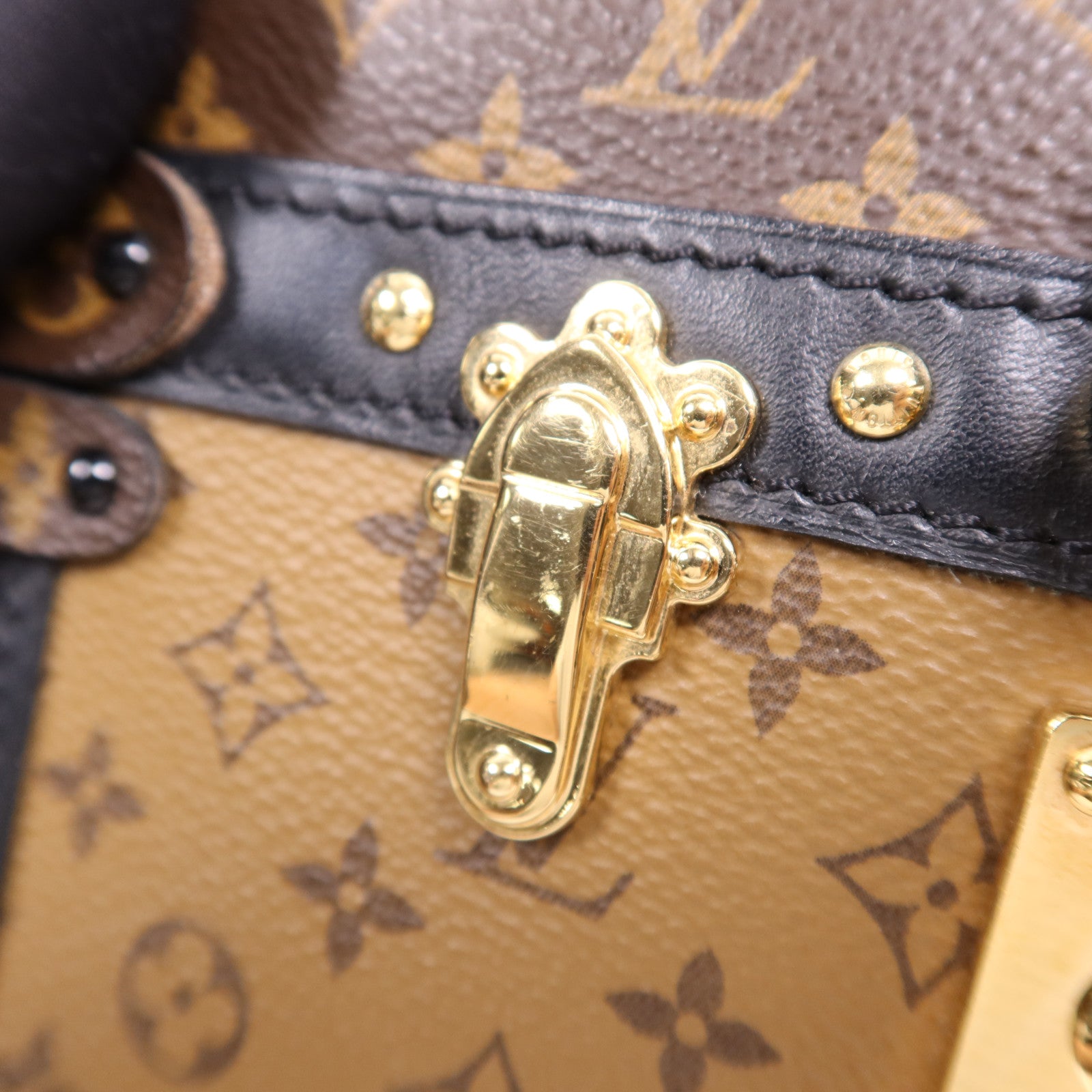 LOUIS VUITTON 【激減優惠】Monogram Reverse Trunk Clutch金扣肩背袋棕色