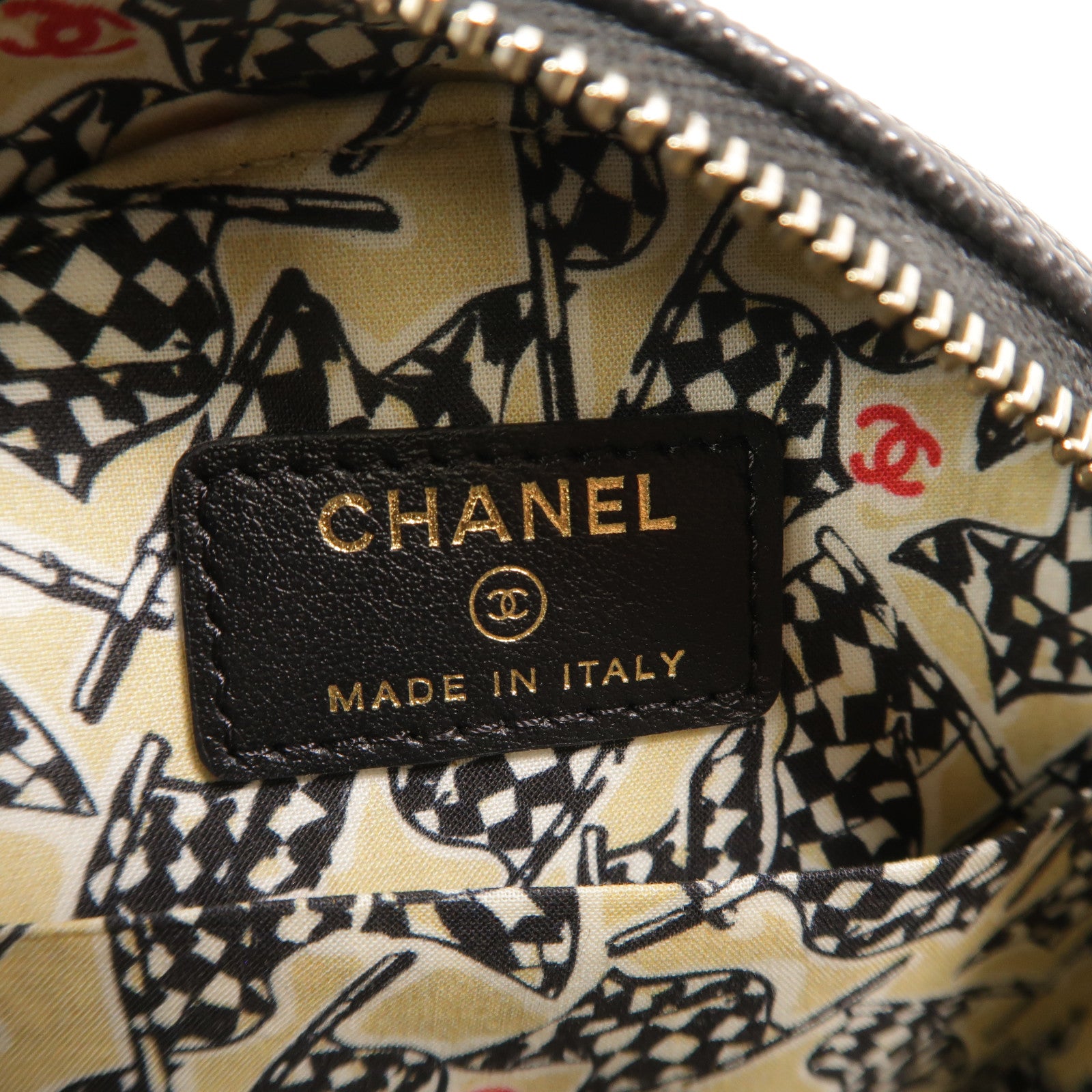 CHANEL 牛皮皮革Round Vanity Case鏈帶肩背袋