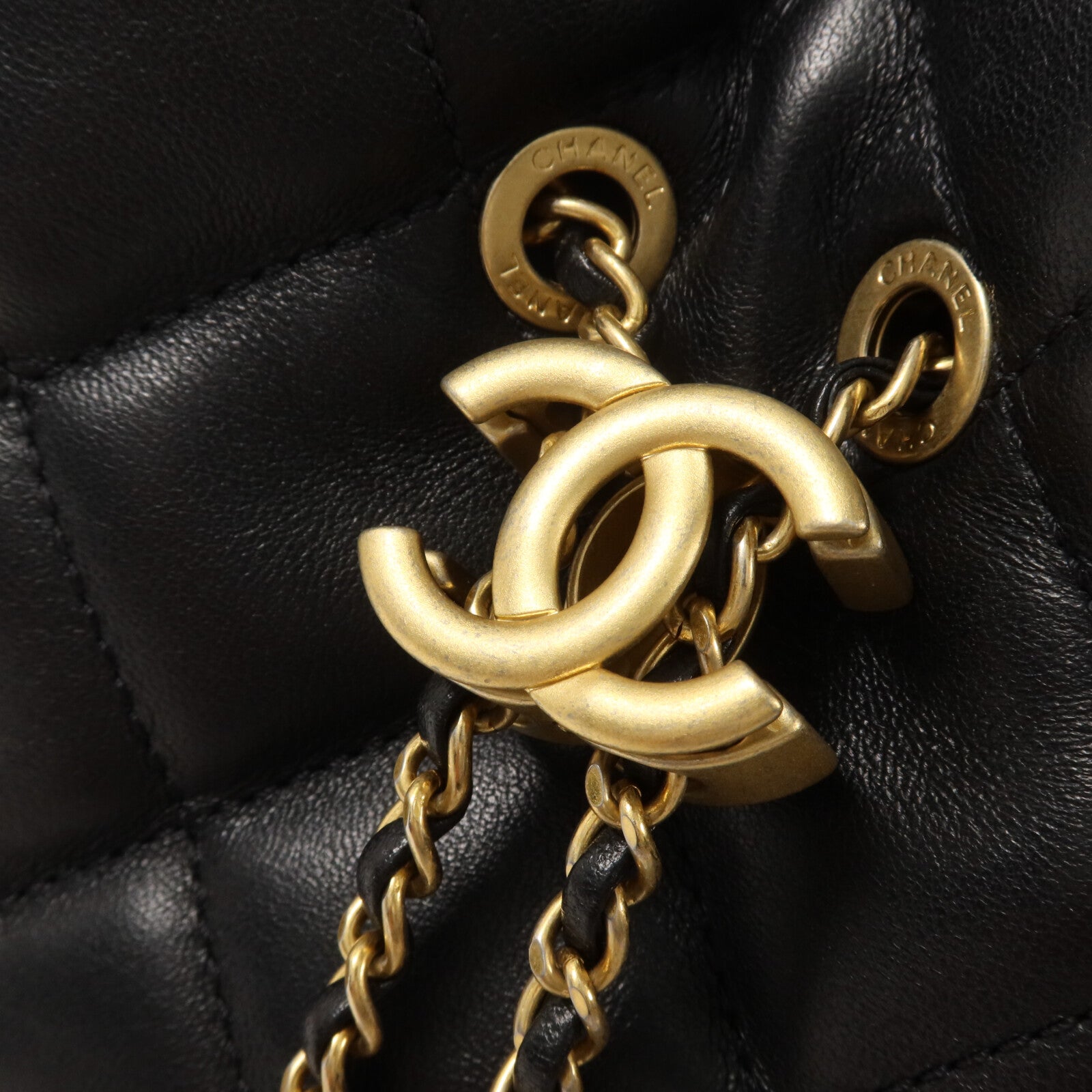 CHANEL 羊皮皮革My Perfect Mini Bucket Bag鏈帶肩背袋