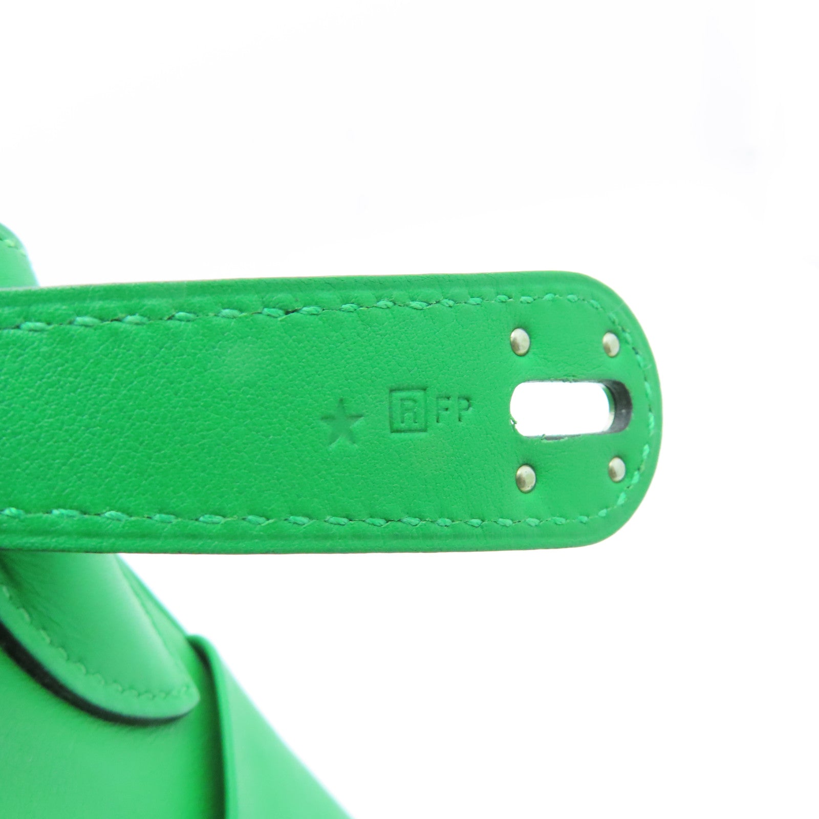 HERMES Veau Swift Leather Lindy 30 Silver Buckle Handle Shoulder Bag Green
