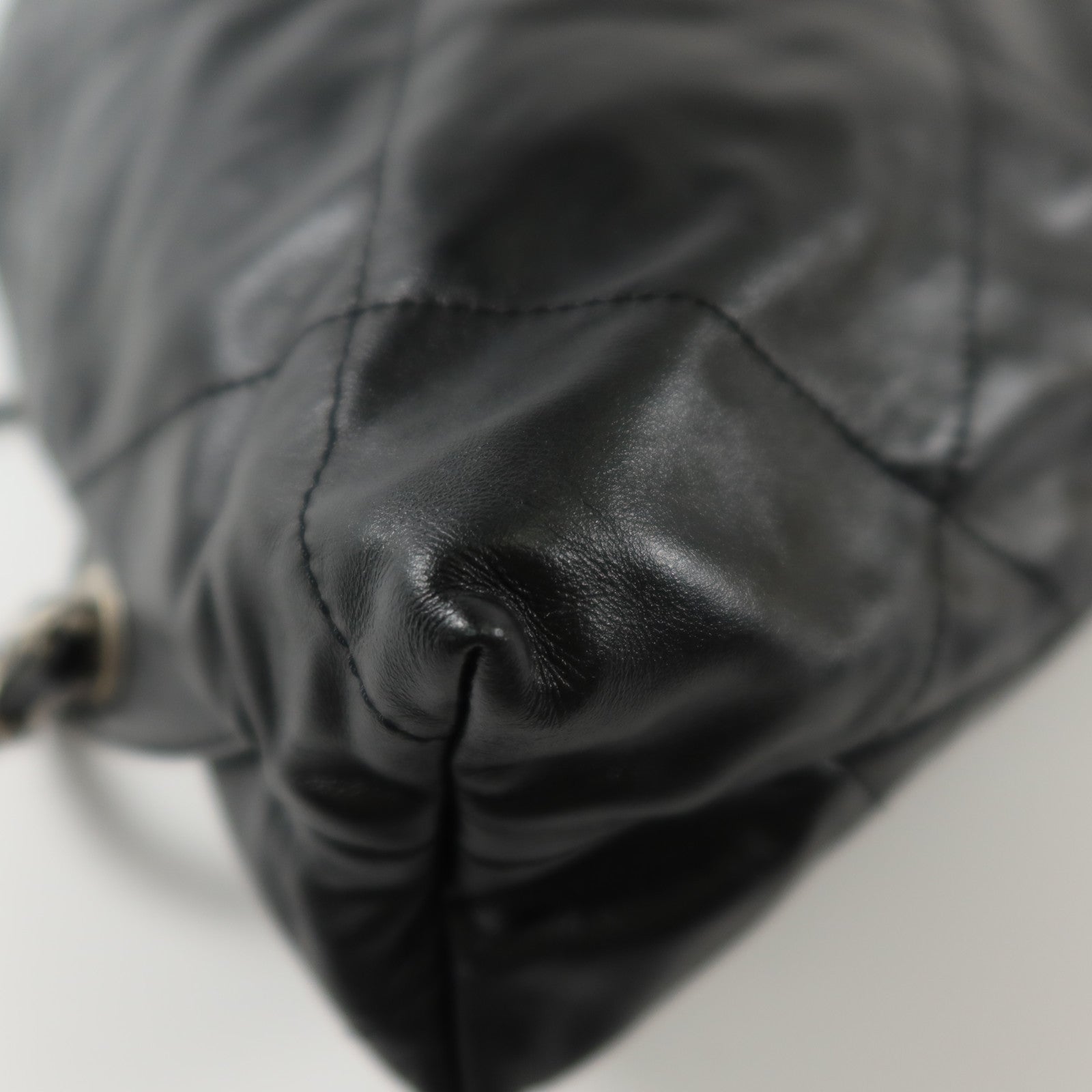CHANEL 牛皮皮革Chanel 22 Backpack銀扣背包