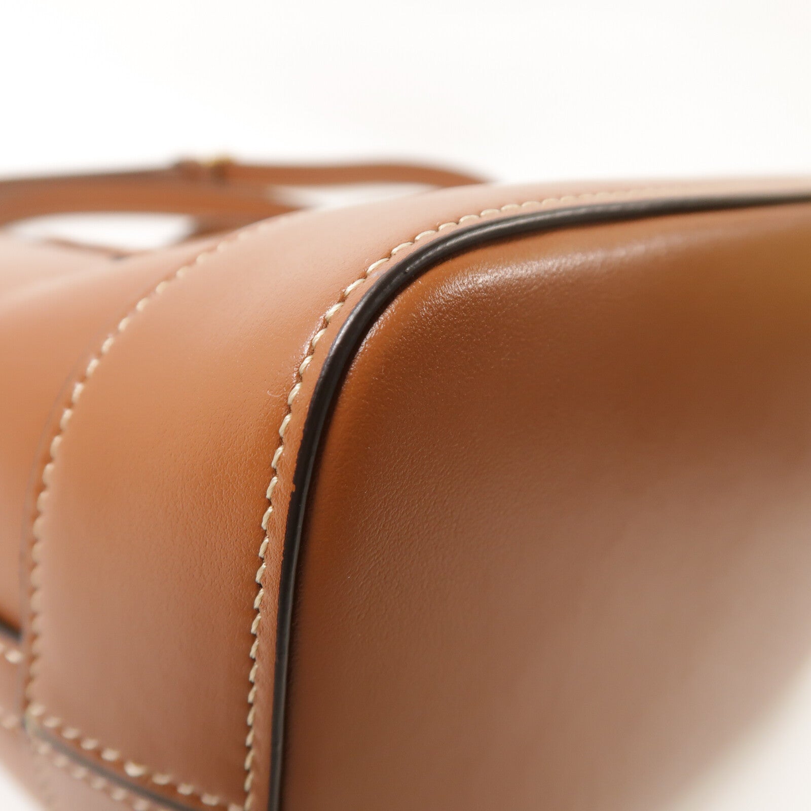 CELINE 牛皮皮革Cuir Triomphe肩背袋