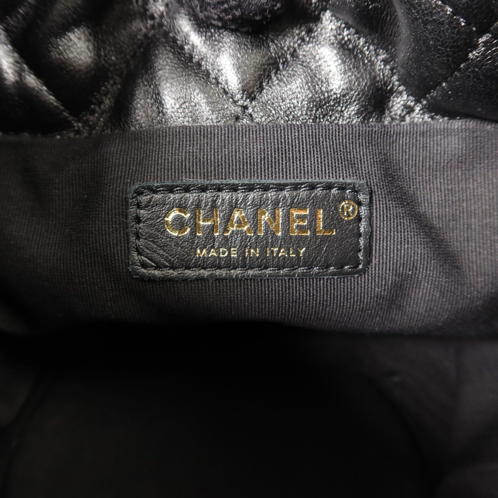 CHANEL 牛皮皮革Bucket Bag鏈帶肩背袋