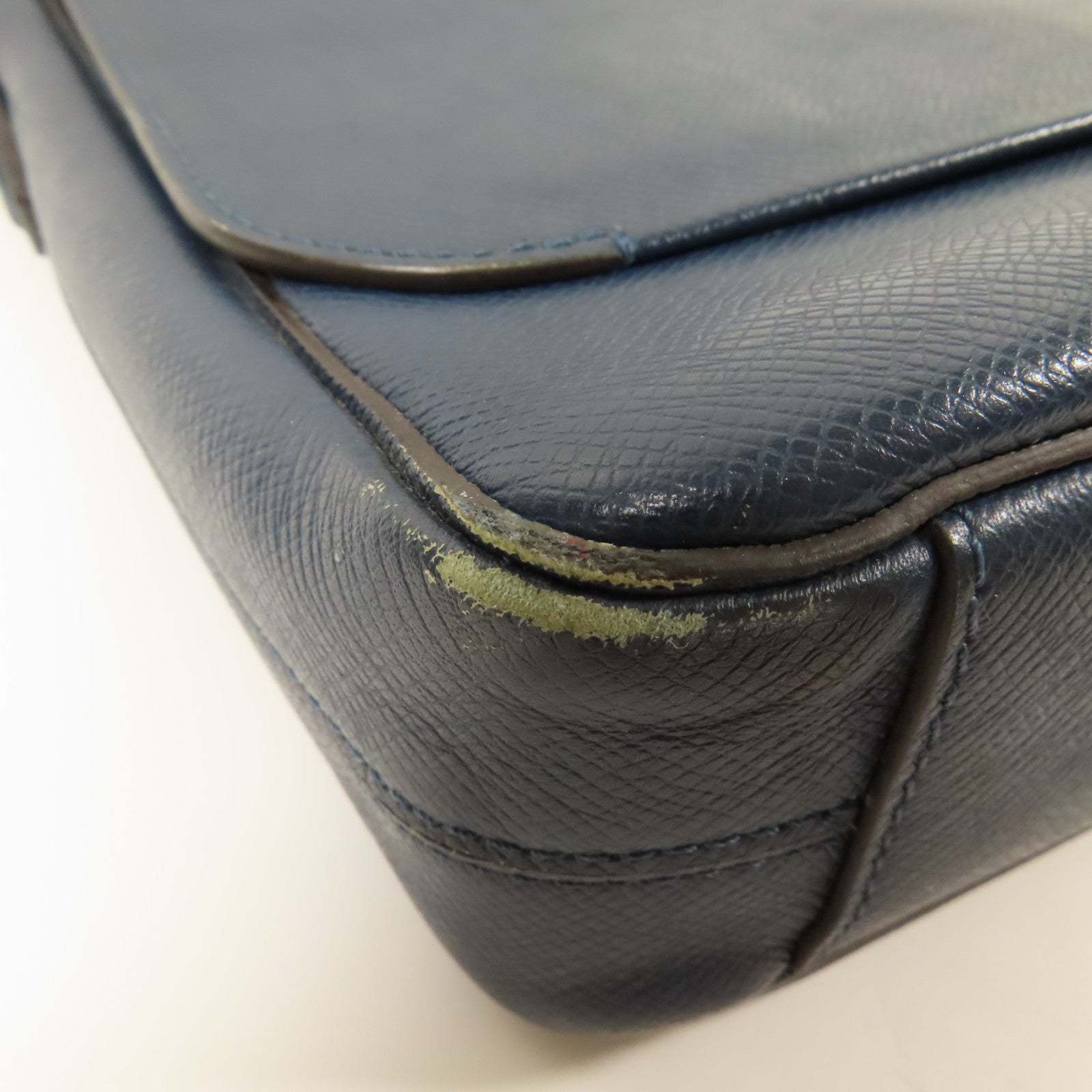 LOUIS VUITTON LV SHW Roman Shoulder Bag M32824 Taiga Blue