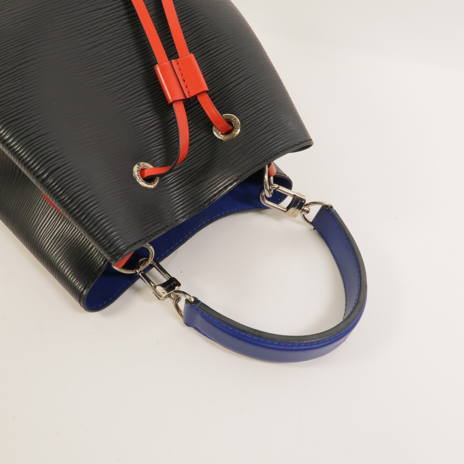 LOUIS VUITTON 【激減優惠】Epi Neo Noe BB手挽袋