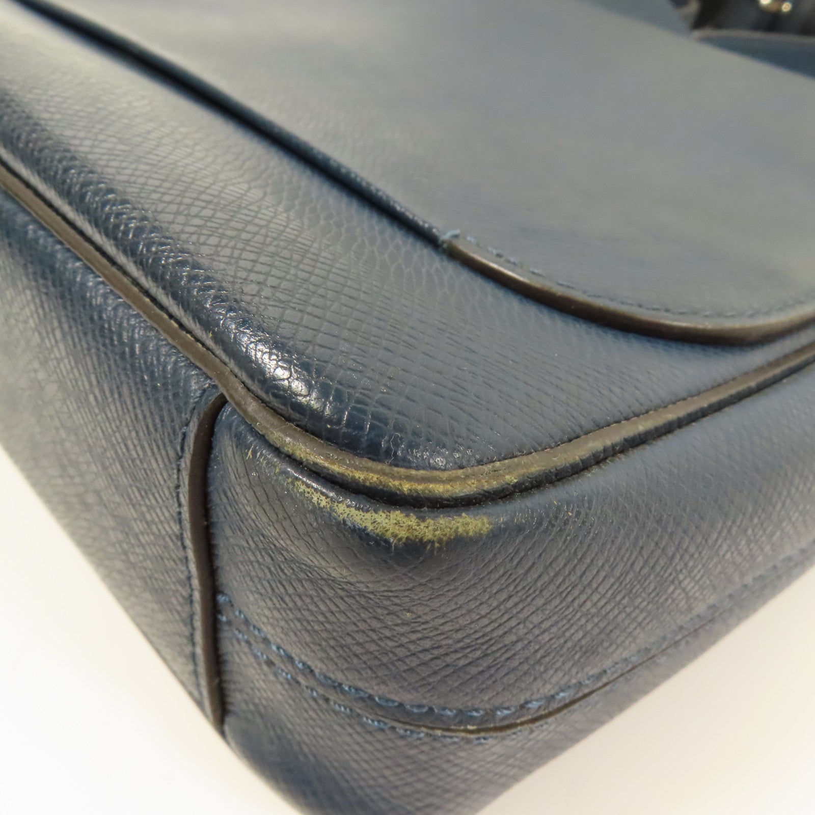LOUIS VUITTON LV SHW Roman Shoulder Bag M32824 Taiga Blue