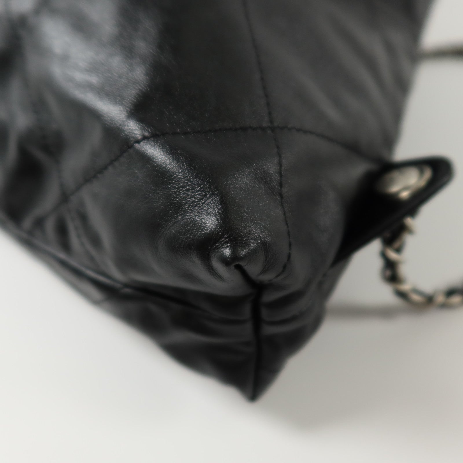 CHANEL 牛皮皮革Chanel 22 Backpack銀扣背包