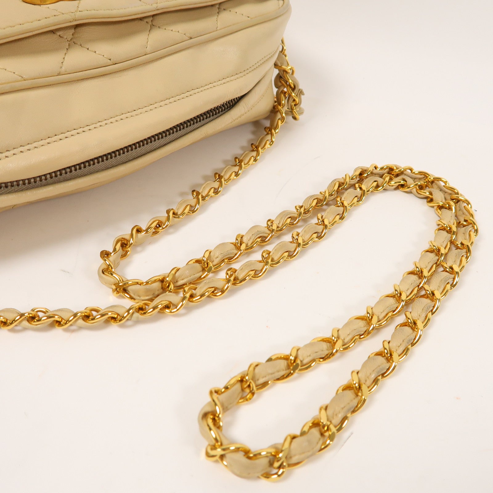 CHANEL 菱格羊皮皮革Shoulder Bag金扣肩背袋米色