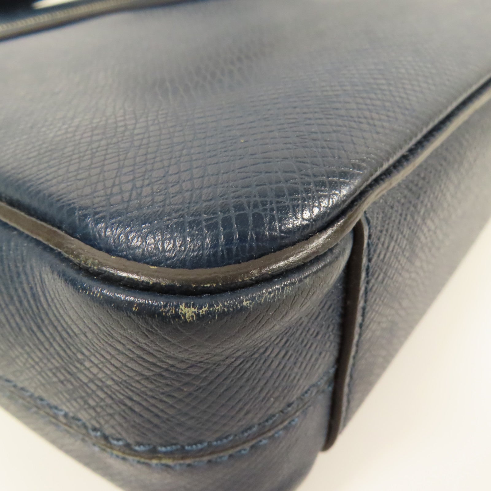 LOUIS VUITTON LV SHW Roman Shoulder Bag M32824 Taiga Blue