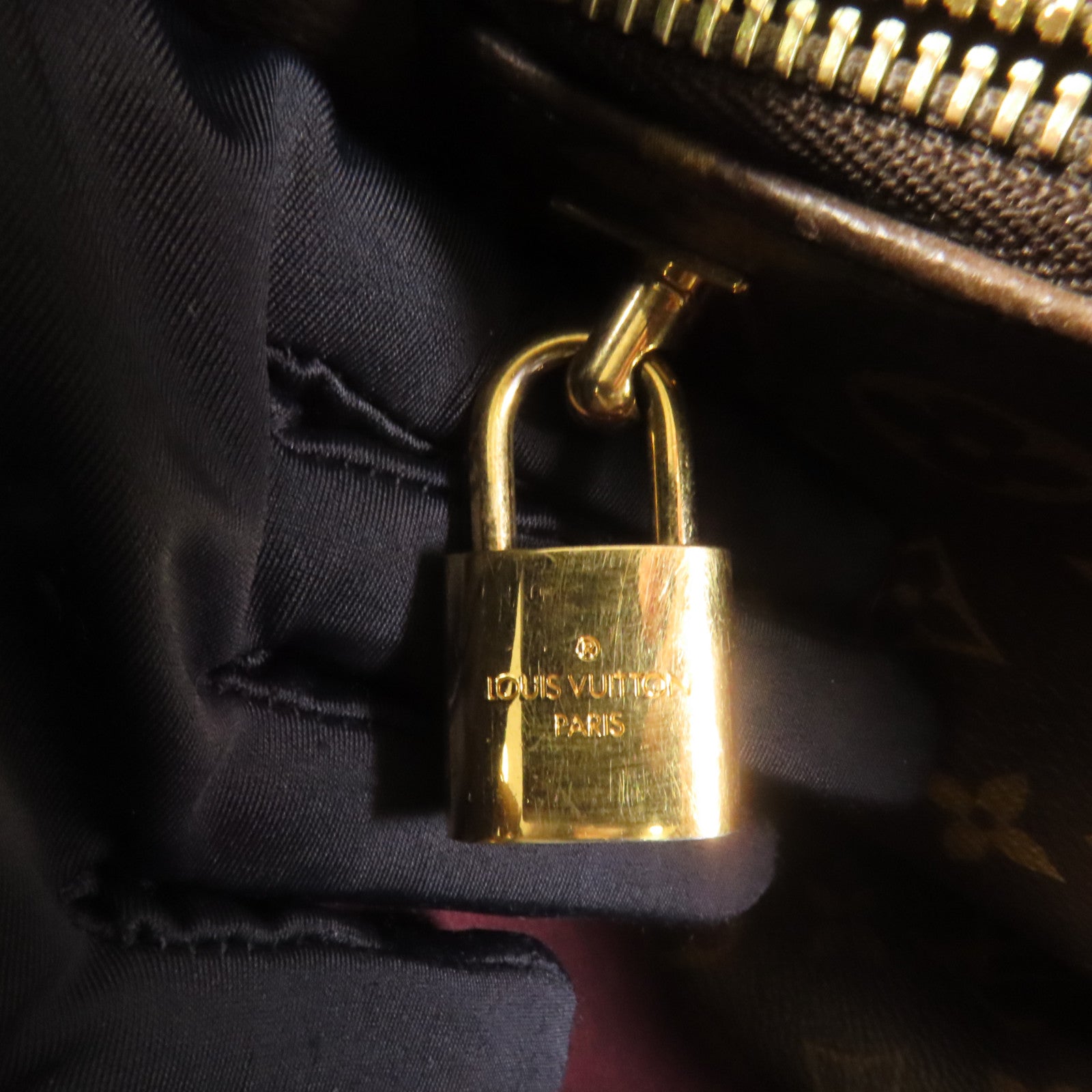 LOUIS VUITTON Monogram Montaigne MM金扣手挽肩背兩用袋