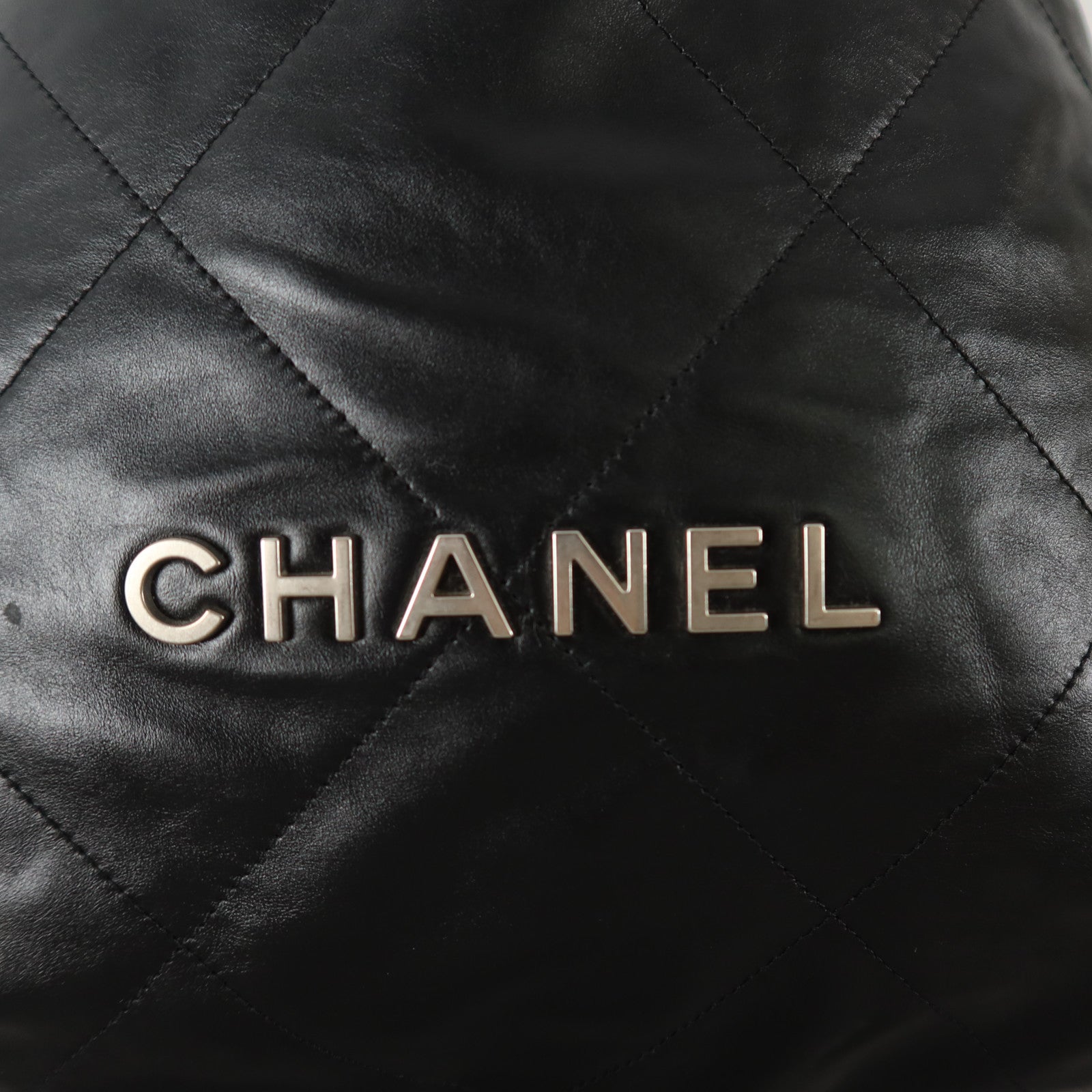 CHANEL 牛皮皮革Chanel 22 Backpack銀扣背包