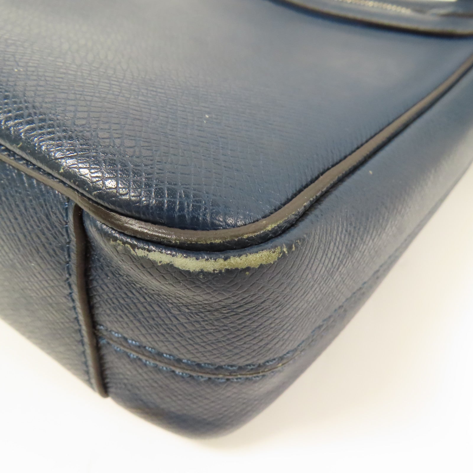 LOUIS VUITTON LV SHW Roman Shoulder Bag M32824 Taiga Blue