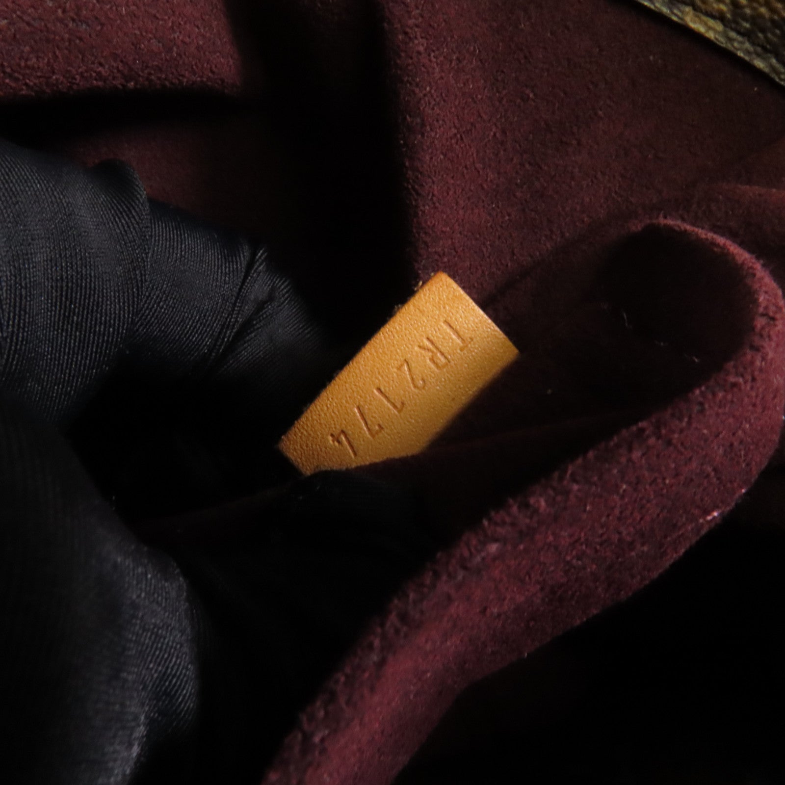 LOUIS VUITTON Monogram Montaigne MM金扣手挽肩背兩用袋