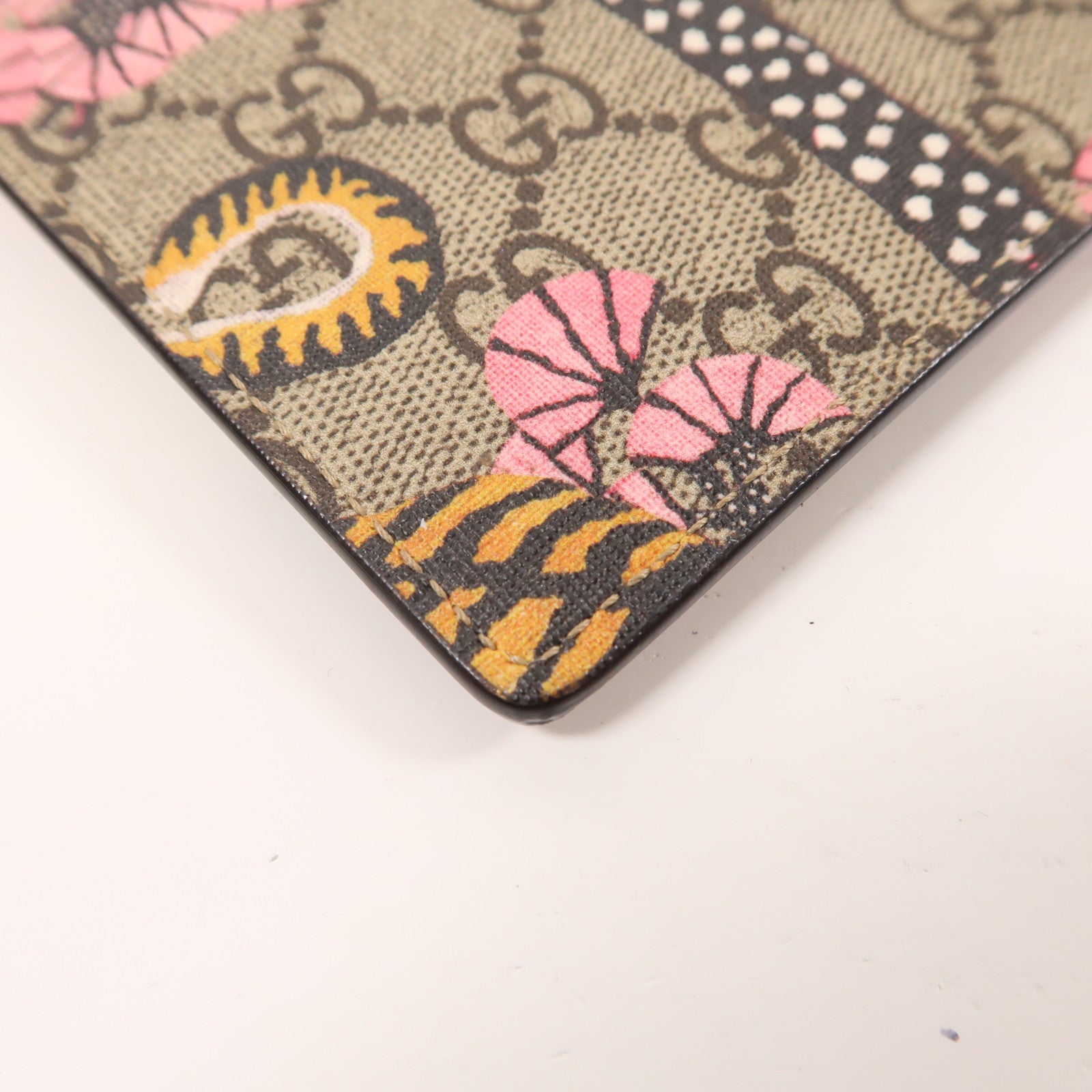 GUCCI 塗層皮革Bengal Tiger Flower金扣肩背袋