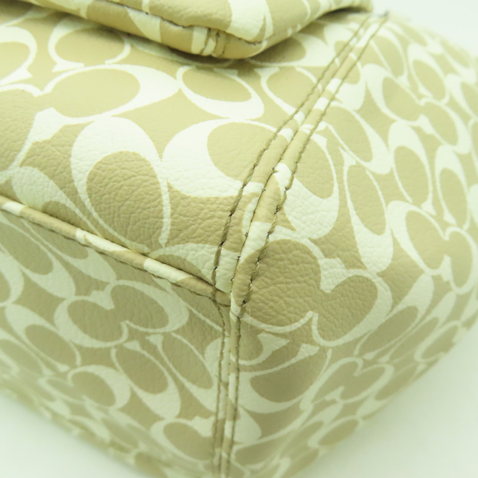 COACH 【清倉大減價】塗層帆布Tote Bag銀扣手挽袋白色/米色