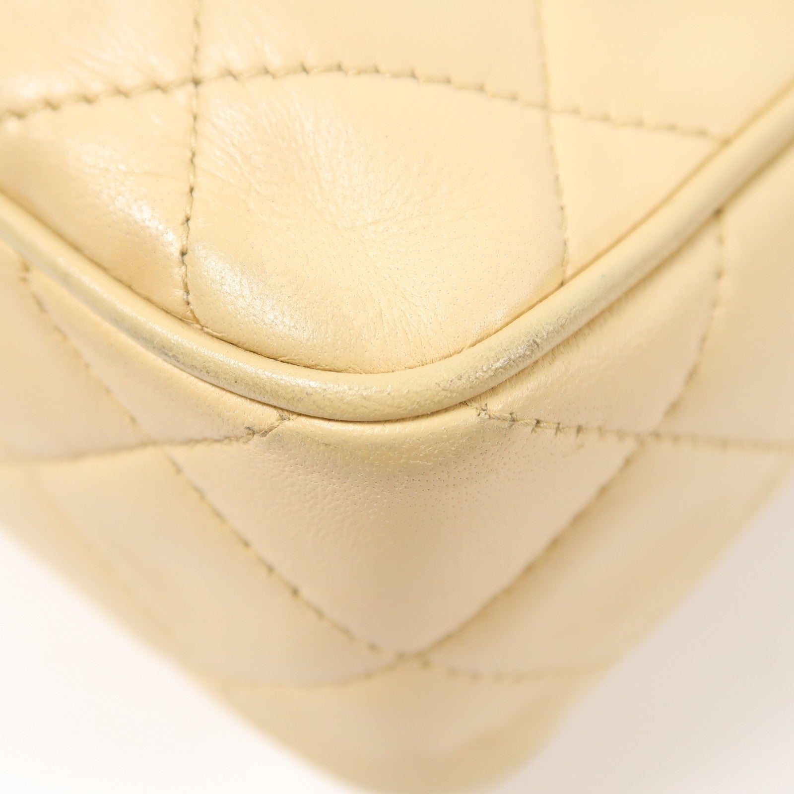 CHANEL 菱格羊皮皮革Shoulder Bag金扣肩背袋米色