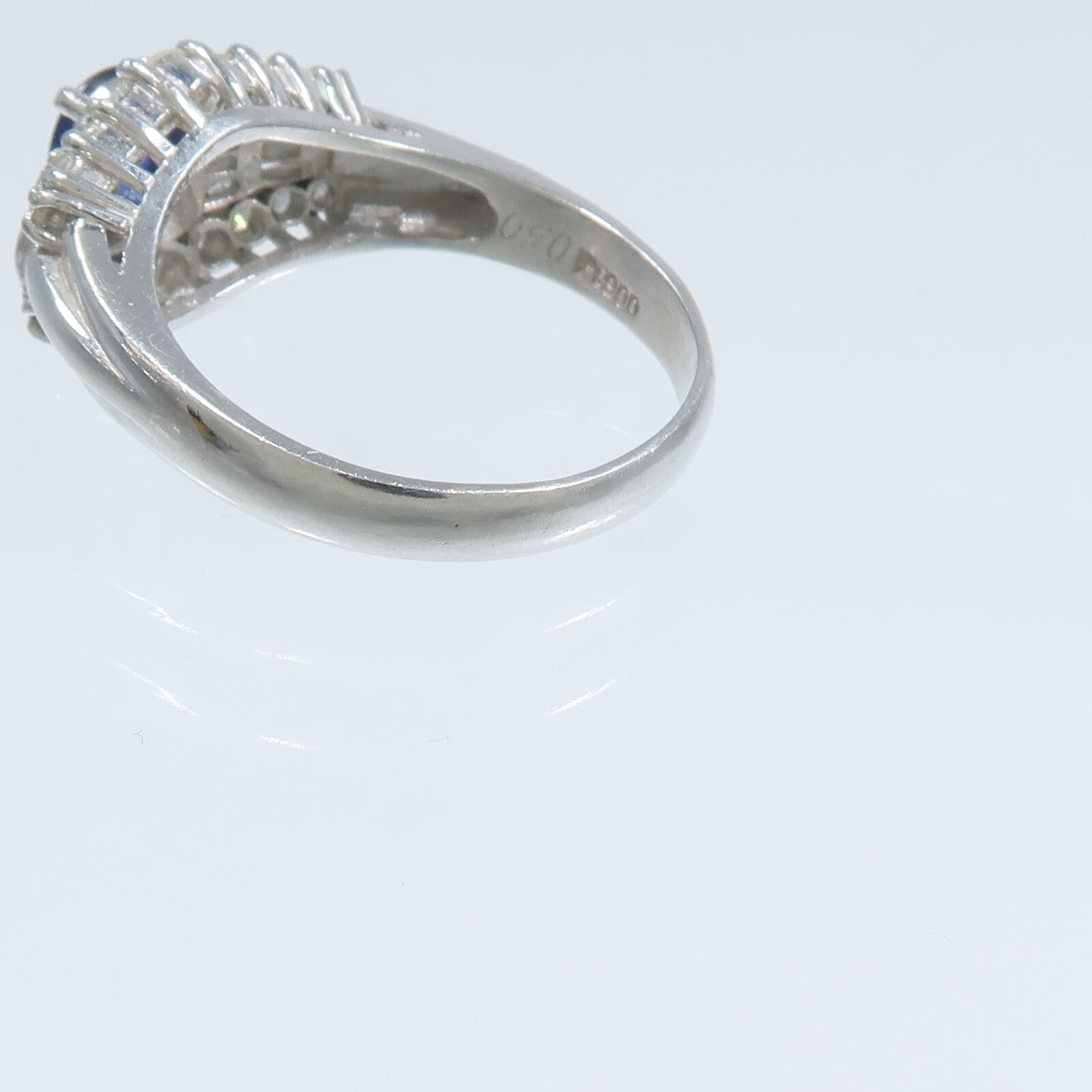 JEWELRY PT900鉑金Sapphire Diamond Ring藍寶石/鑽石戒指