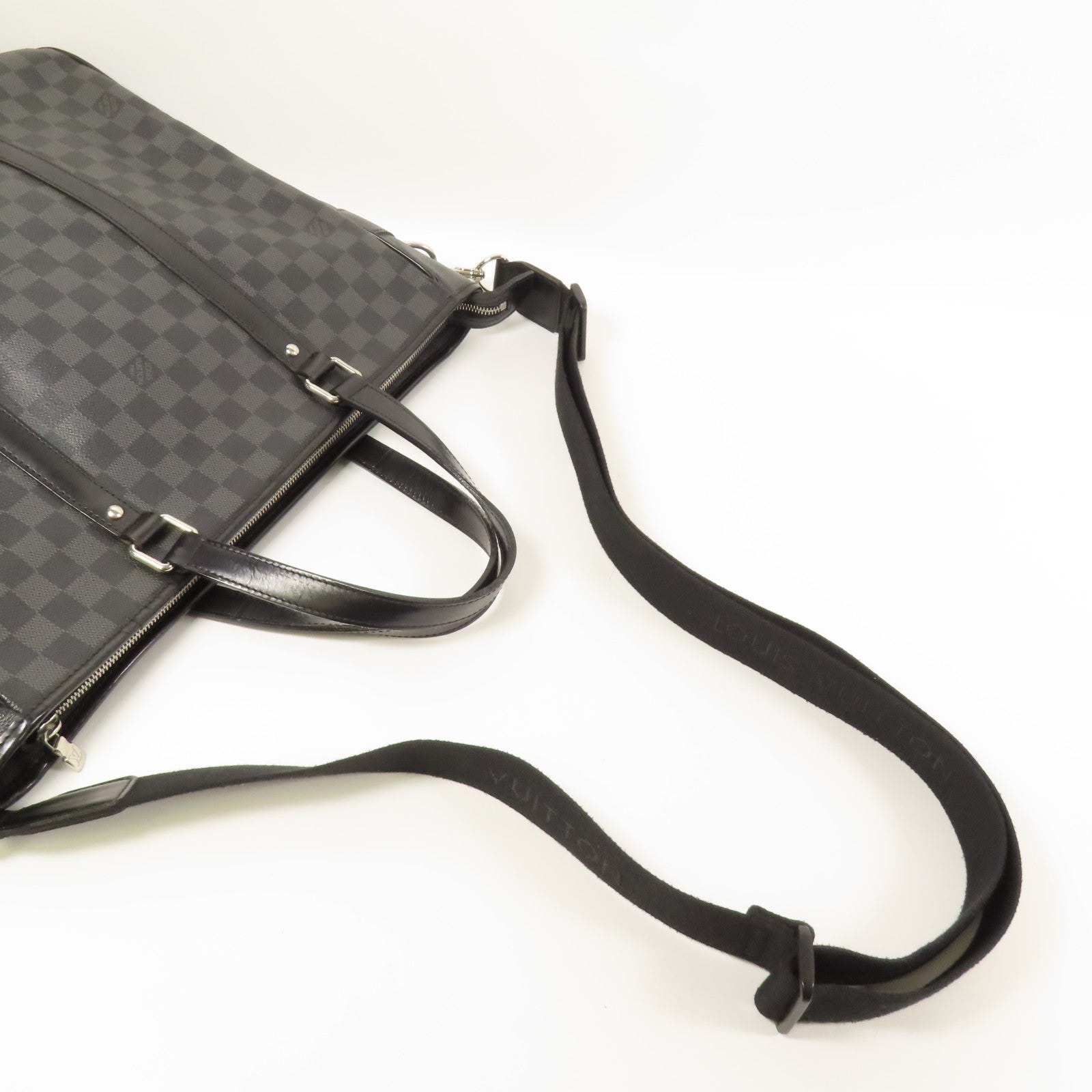 LOUIS VUITTON Damier Graphite Tadao MM銀扣手挽肩背兩用袋