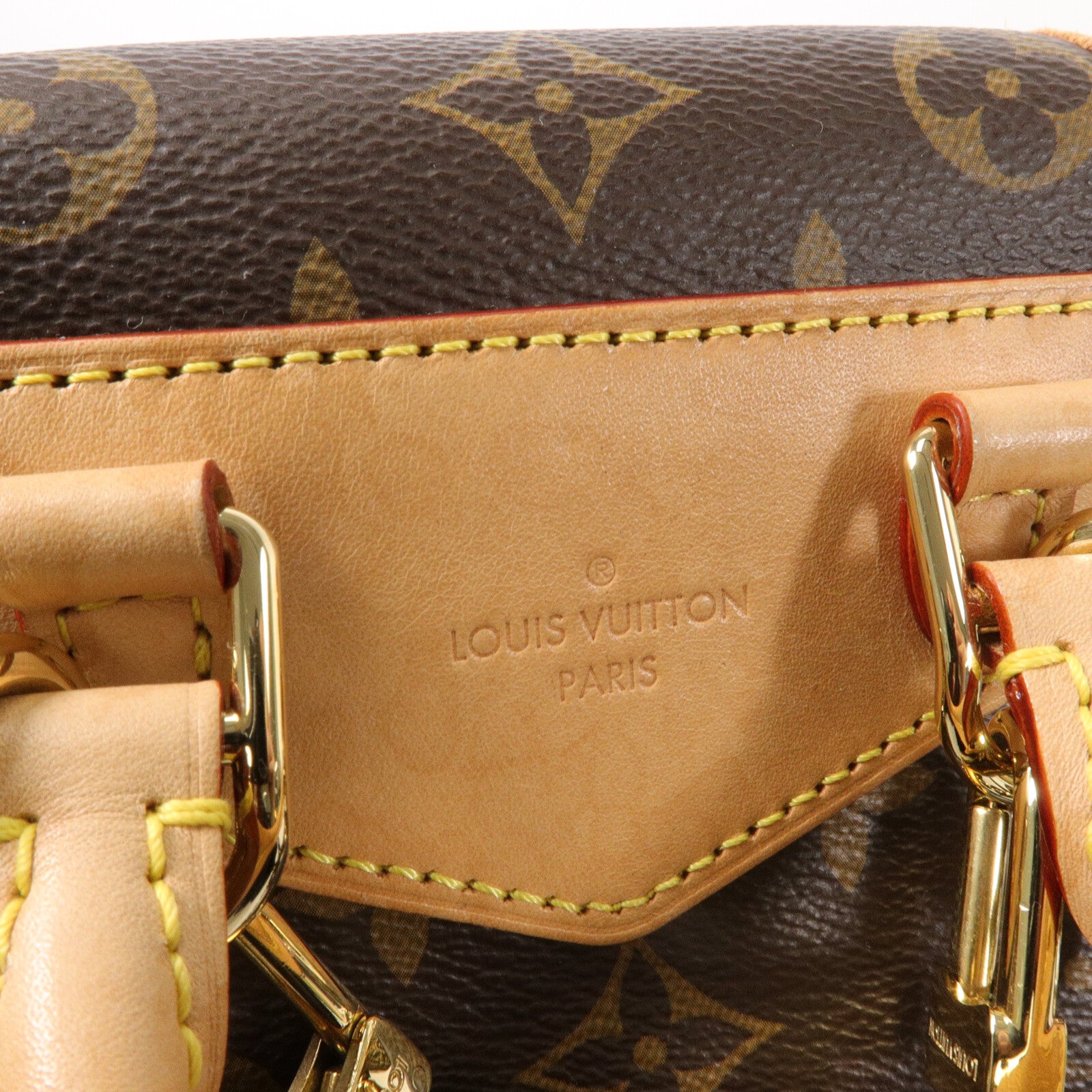 LOUIS VUITTON Monogram Excursion PM背包