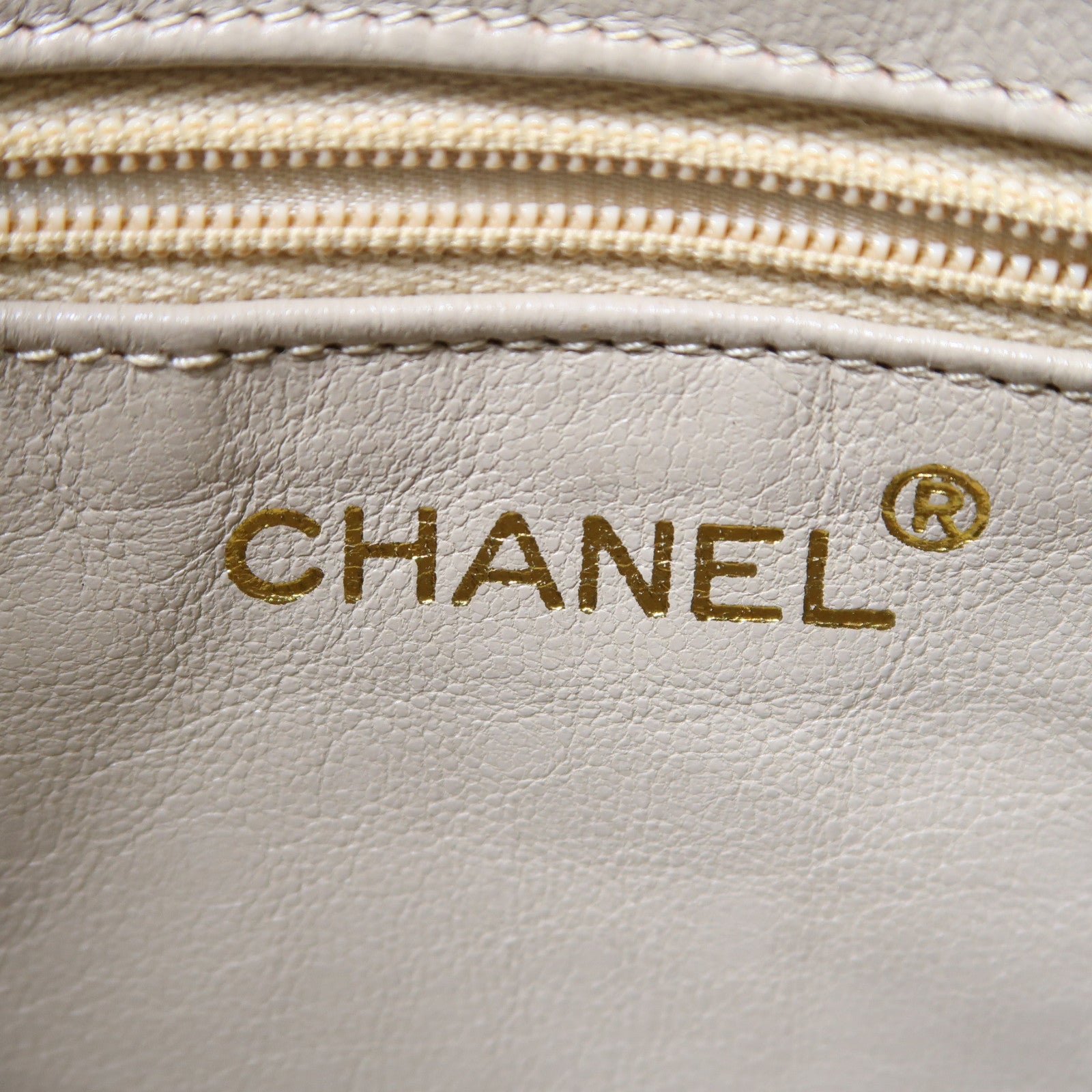 CHANEL 菱格羊皮皮革Shoulder Bag金扣肩背袋米色