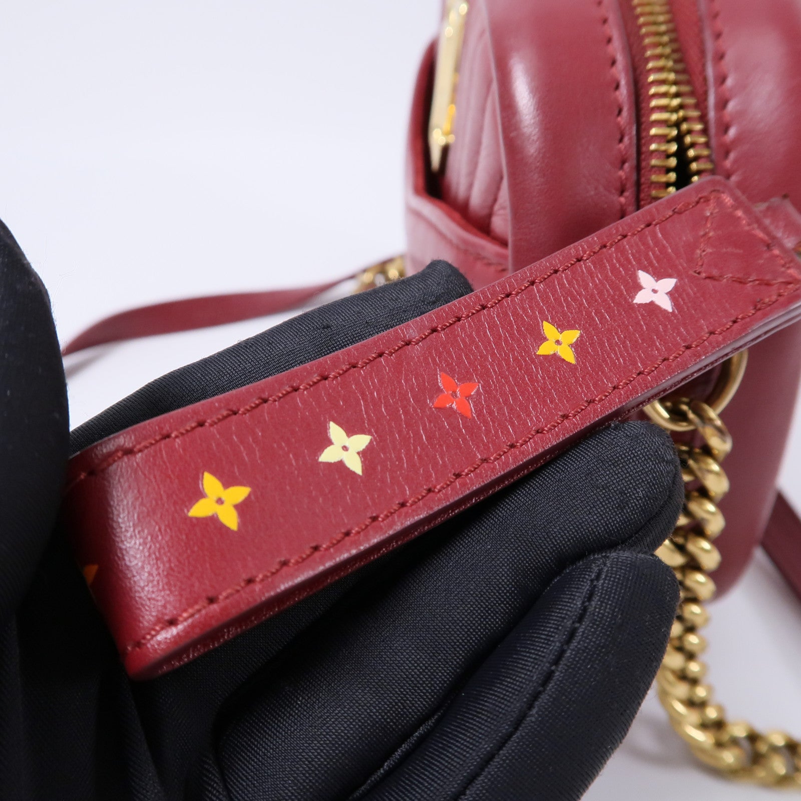 LOUIS VUITTON 牛皮皮革New Wave鏈帶肩背袋