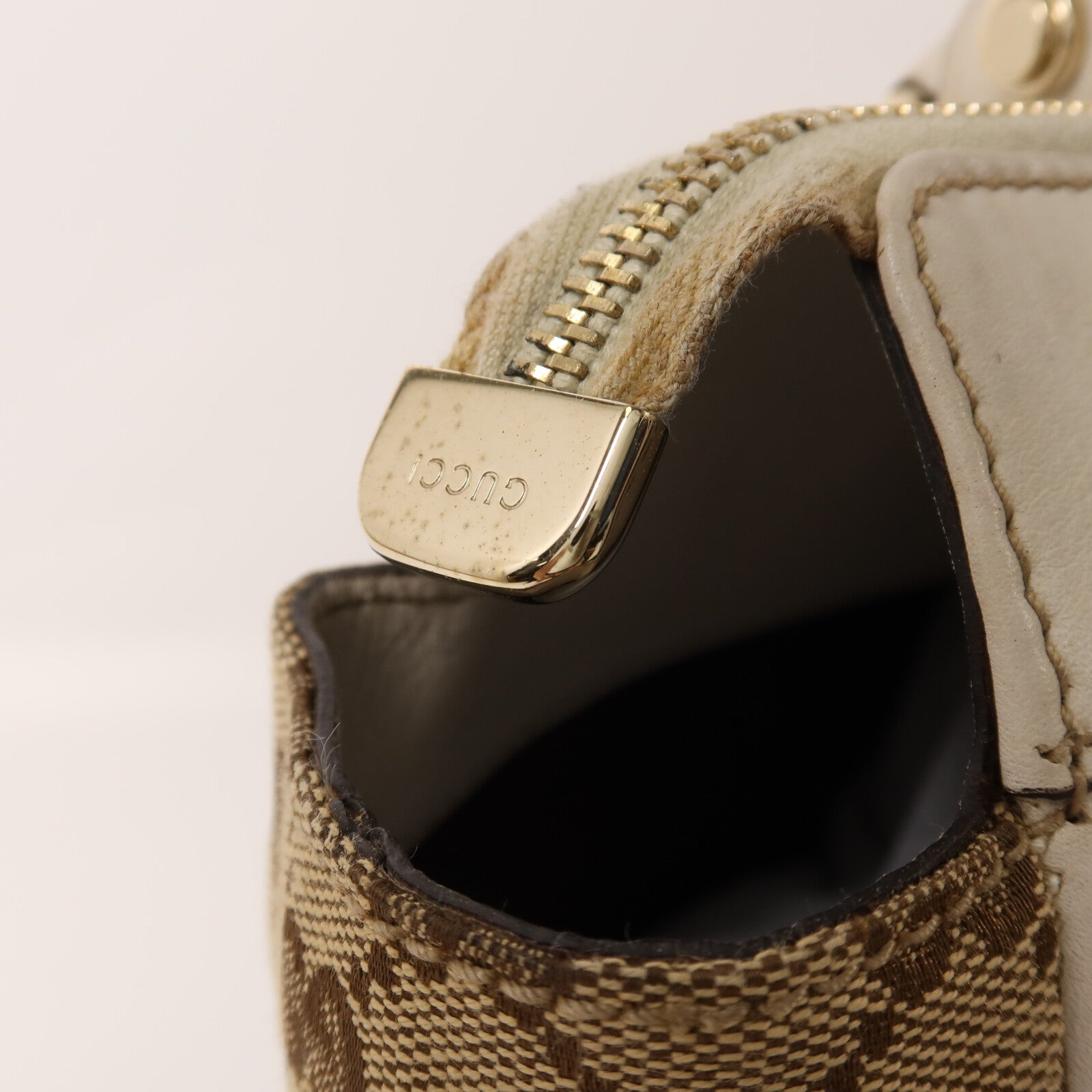 GUCCI 帆布Shoulder Bag金扣肩背袋