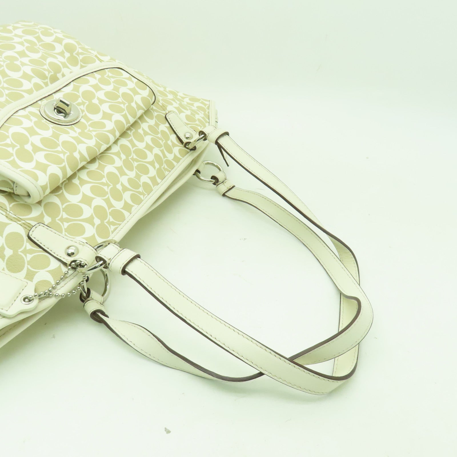 COACH 【清倉大減價】塗層帆布Tote Bag銀扣手挽袋白色/米色