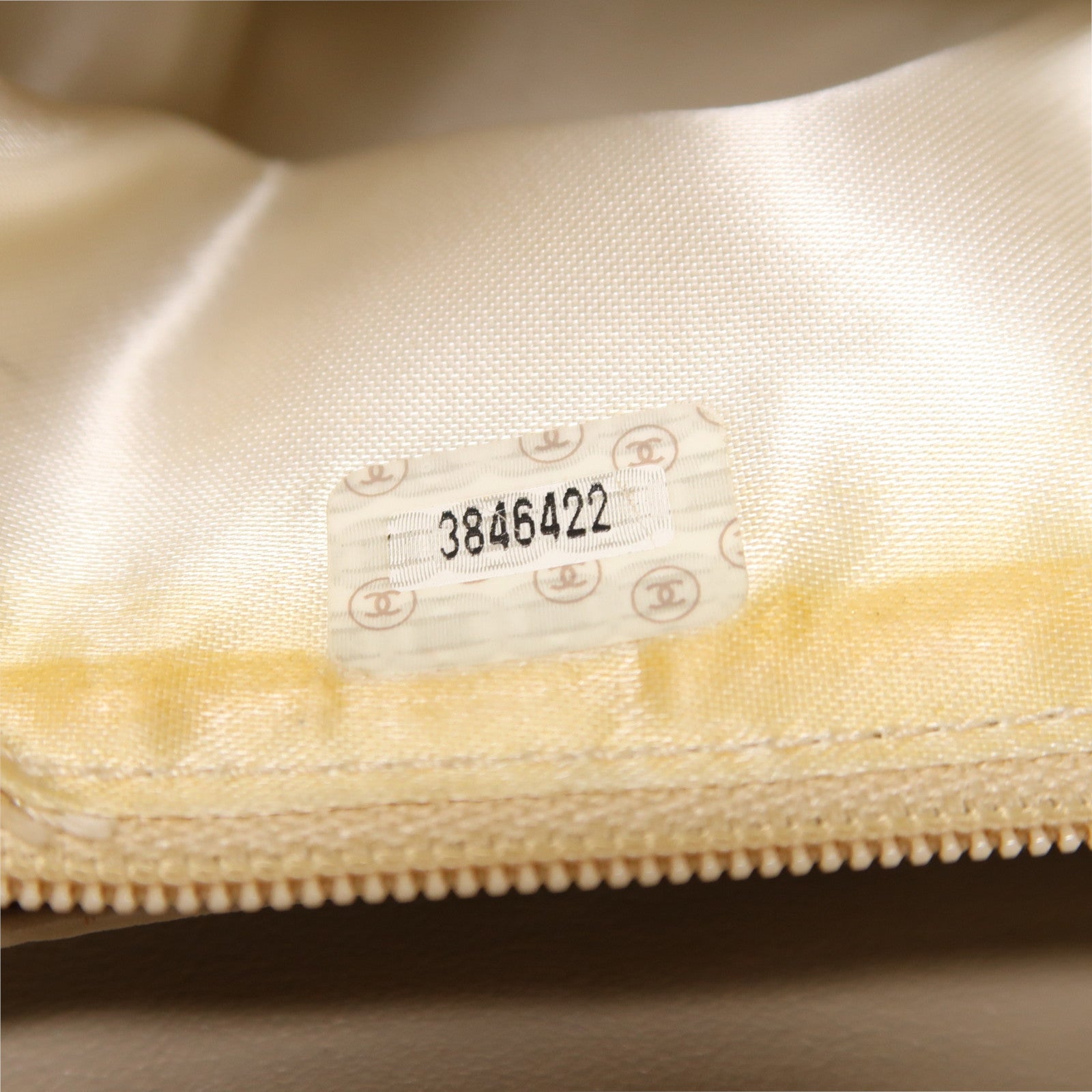 CHANEL 菱格羊皮皮革Shoulder Bag金扣肩背袋米色