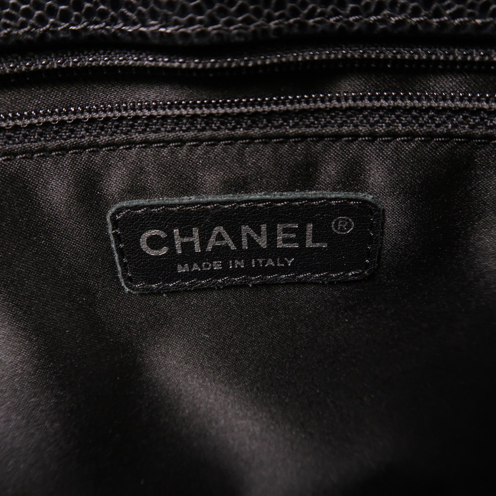 CHANEL 牛皮皮革GST銀扣鏈帶肩背袋黑色