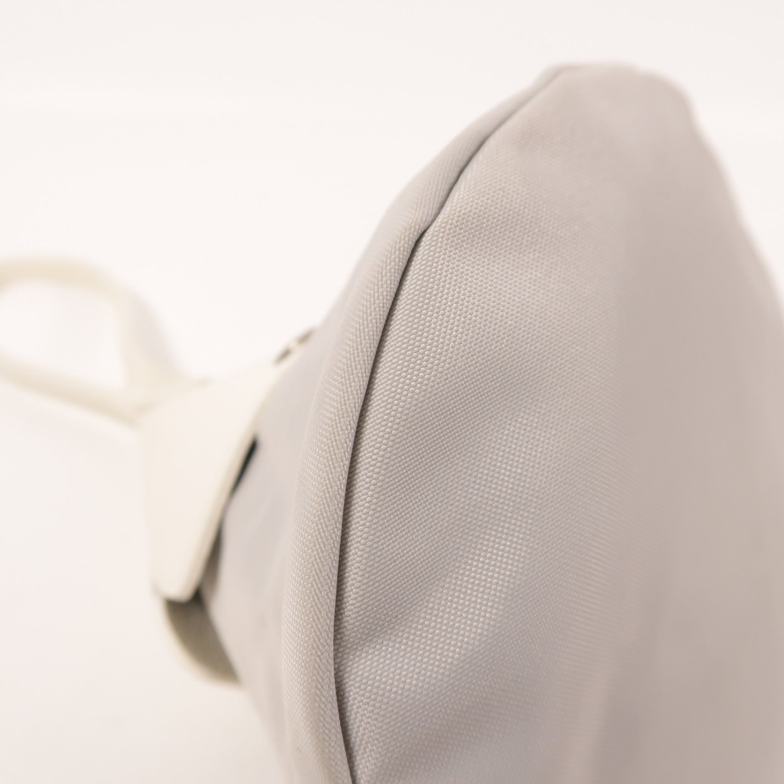 Longchamp 尼龍Hand Bag銀扣手挽袋