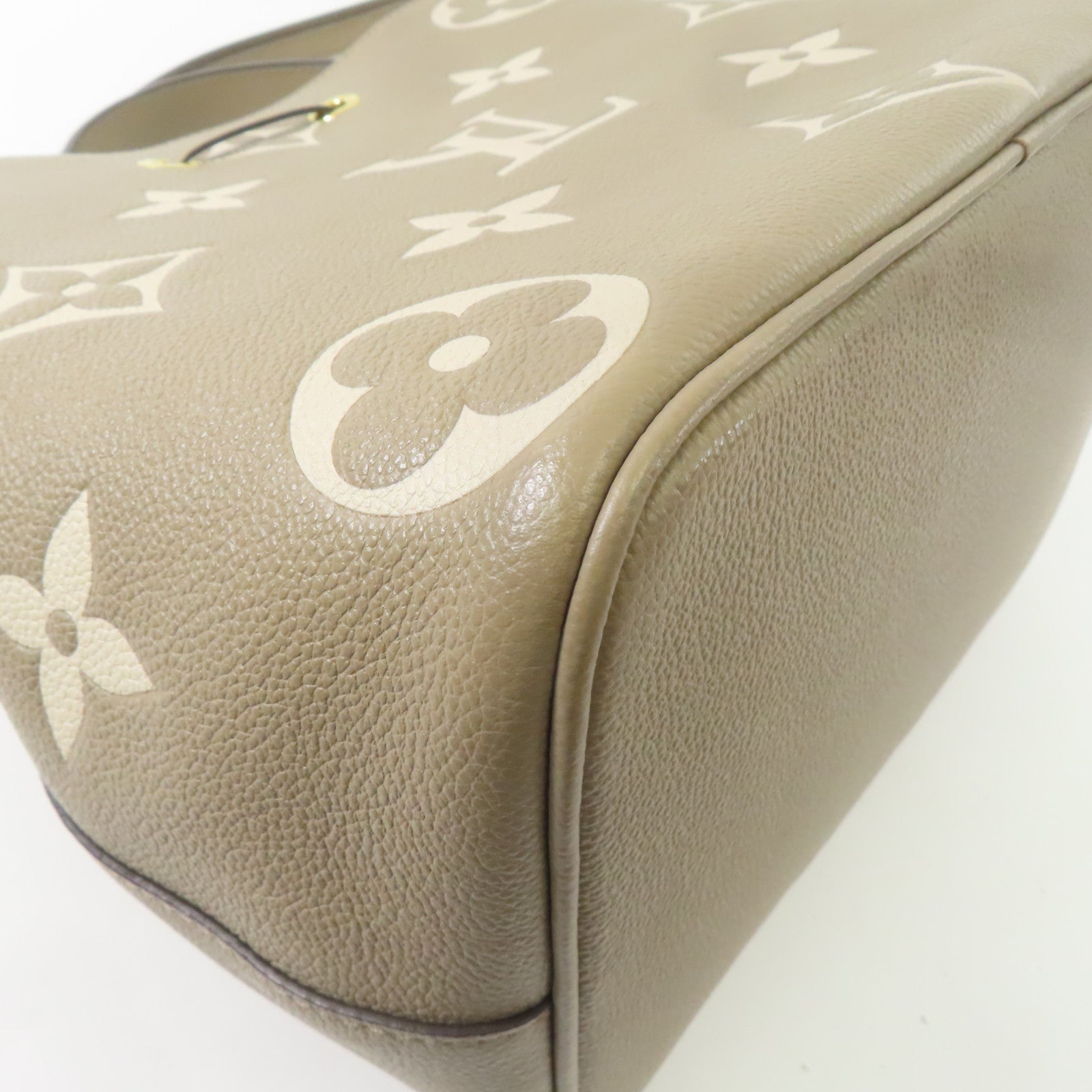 LOUIS VUITTON Monogram Empreinte Neo Noe MM金扣手挽肩背兩用袋米色