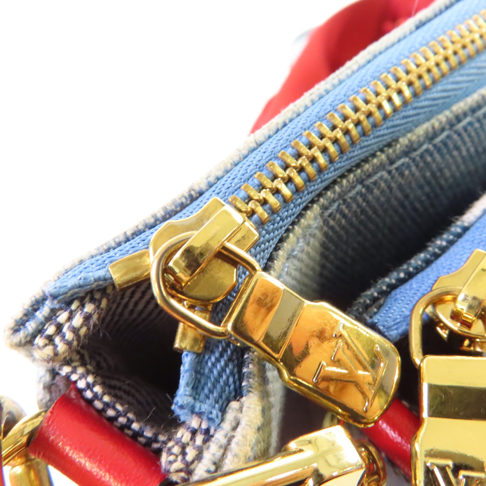 LOUIS VUITTON Monogram Denim Patchwork Multi Pochette Accessoires Shoulder Bag金扣肩背袋藍色/紅色