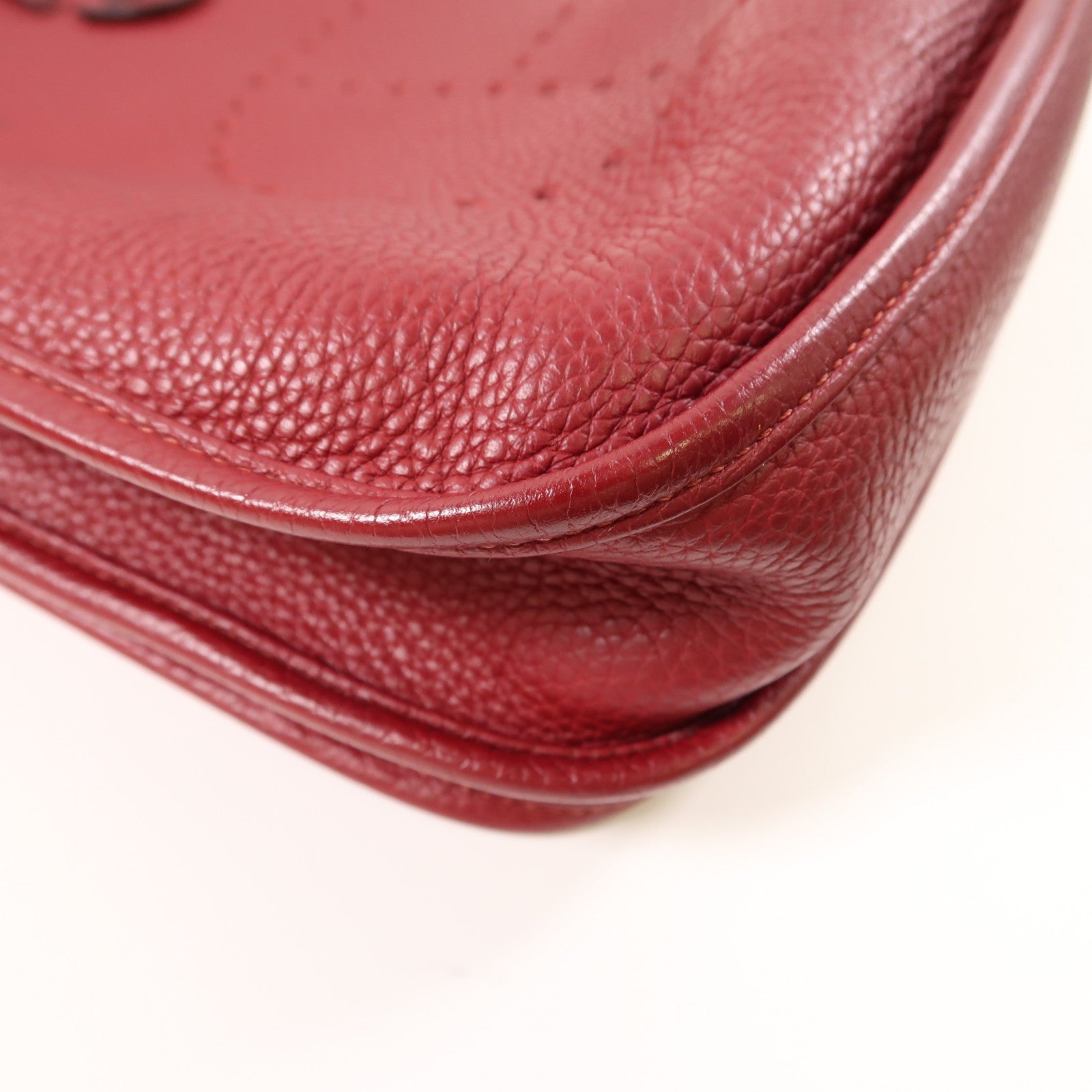 HERMES Clemence皮革Evelyne PM銀扣肩背袋Rubis